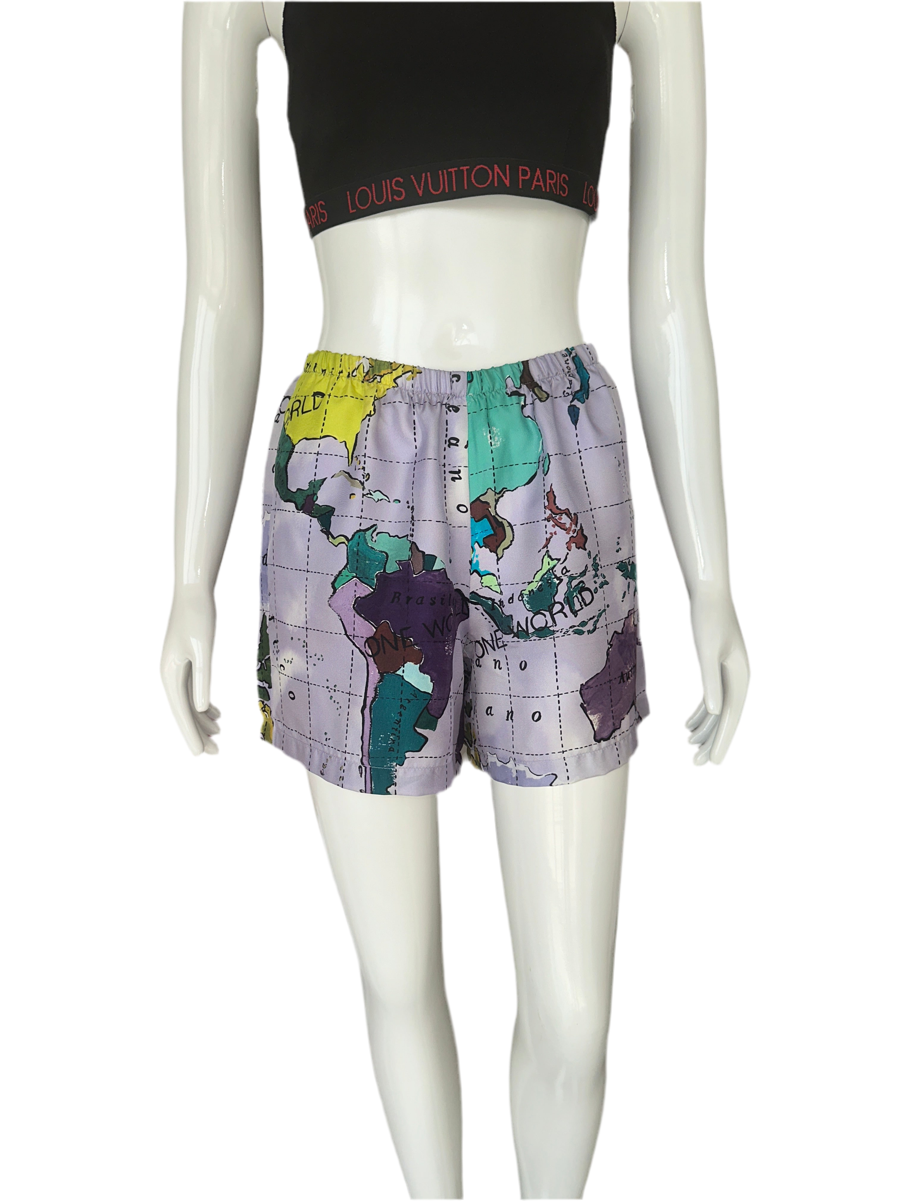 Laura Urbinati shorts with world print - size 40