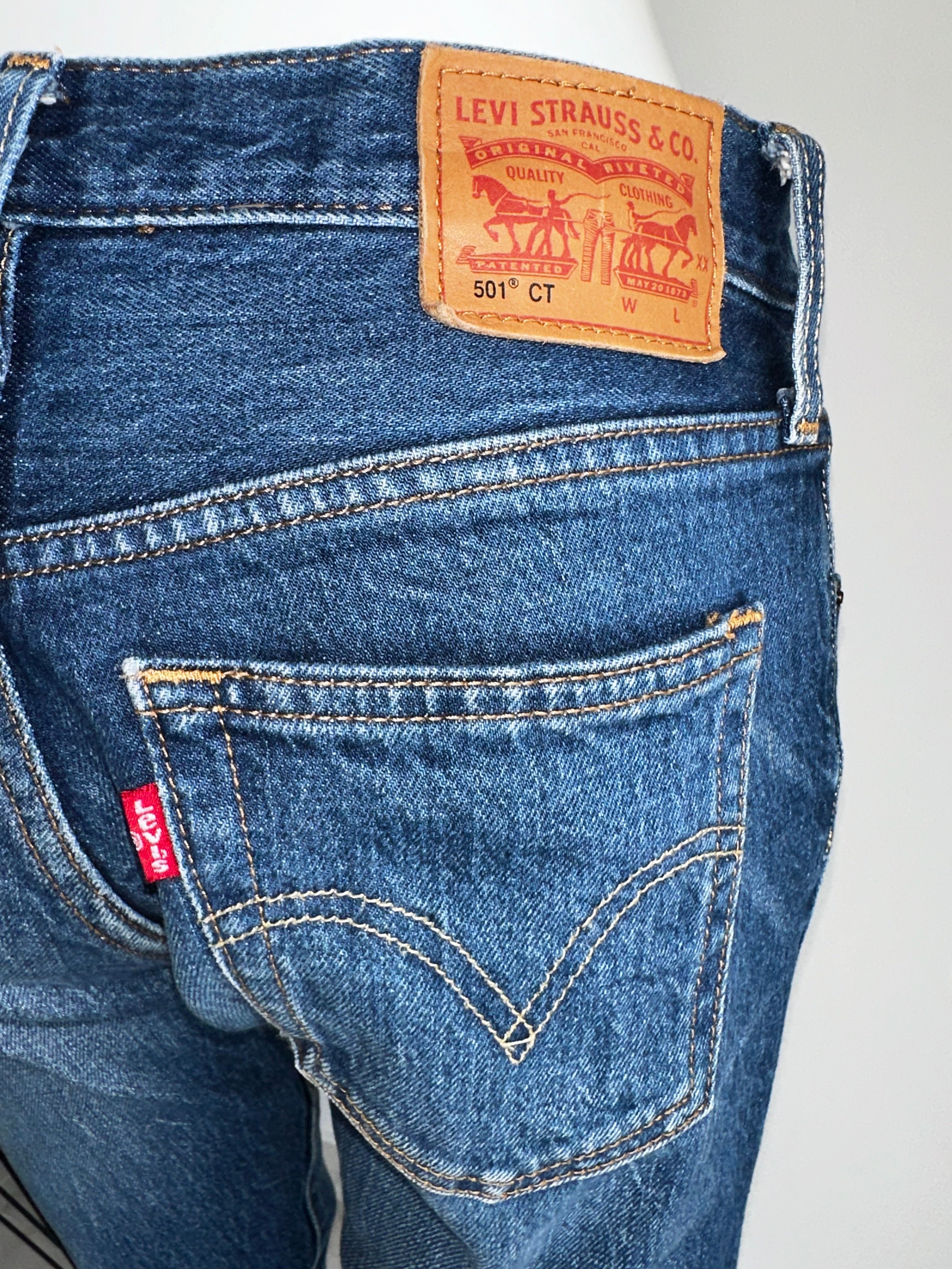 Levi's blue 501 CT pants - size W23 L32