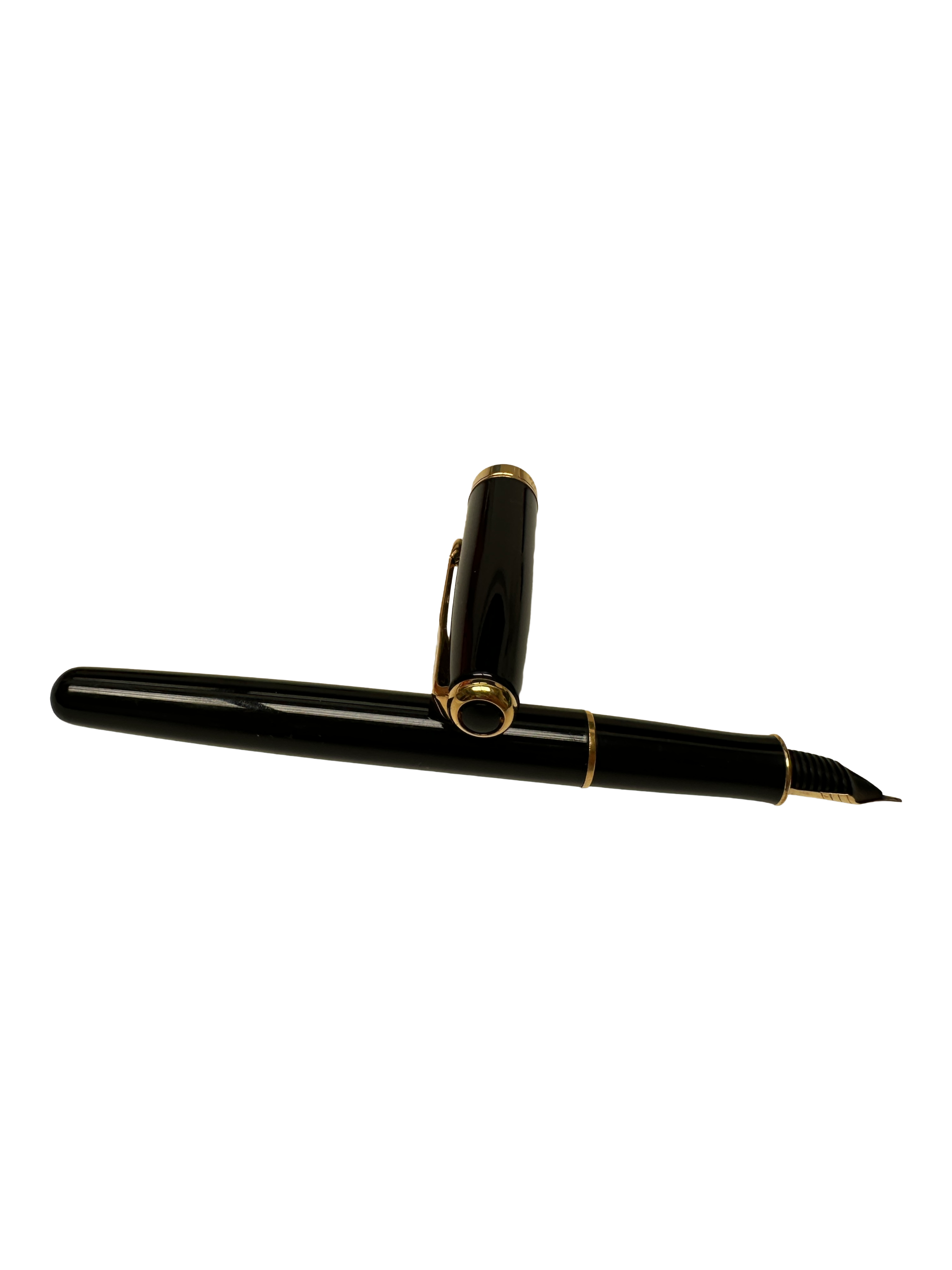 Parker Sonnet fountain pen, black lacquer with gold trim