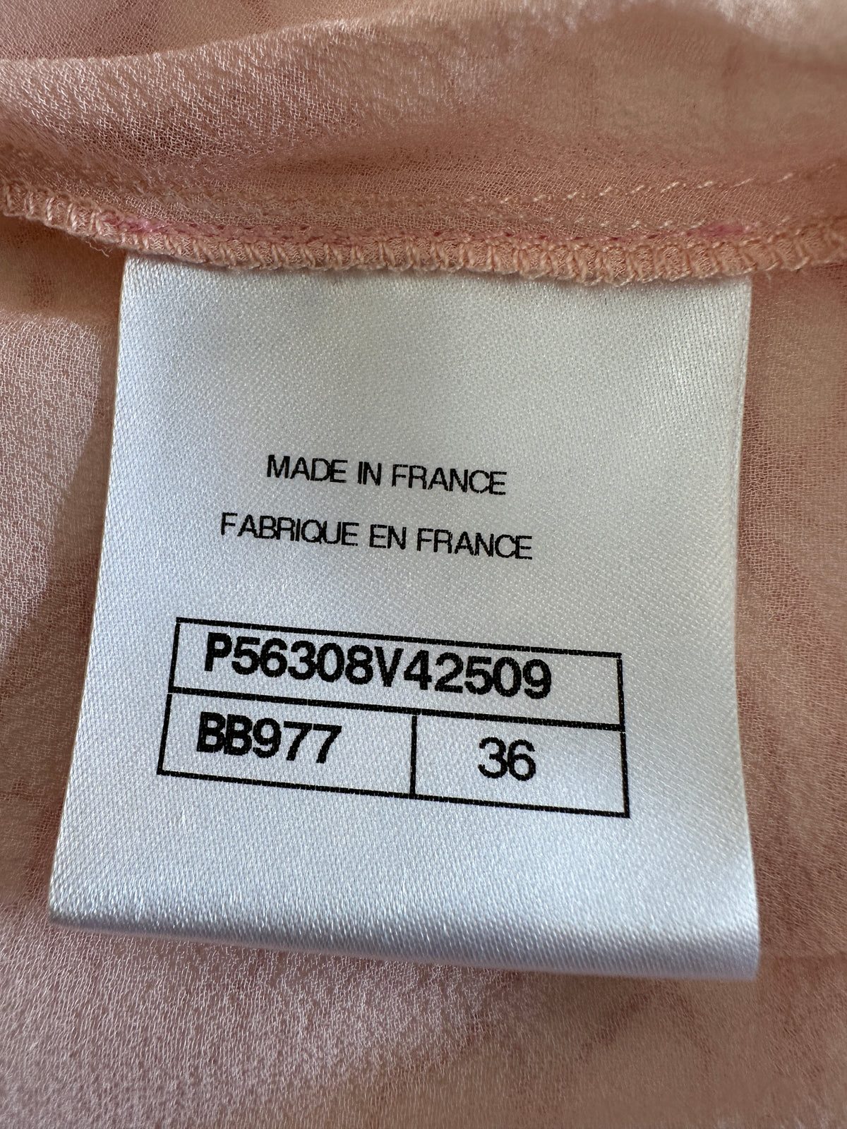 Chanel powder pink lace skirt - size 36