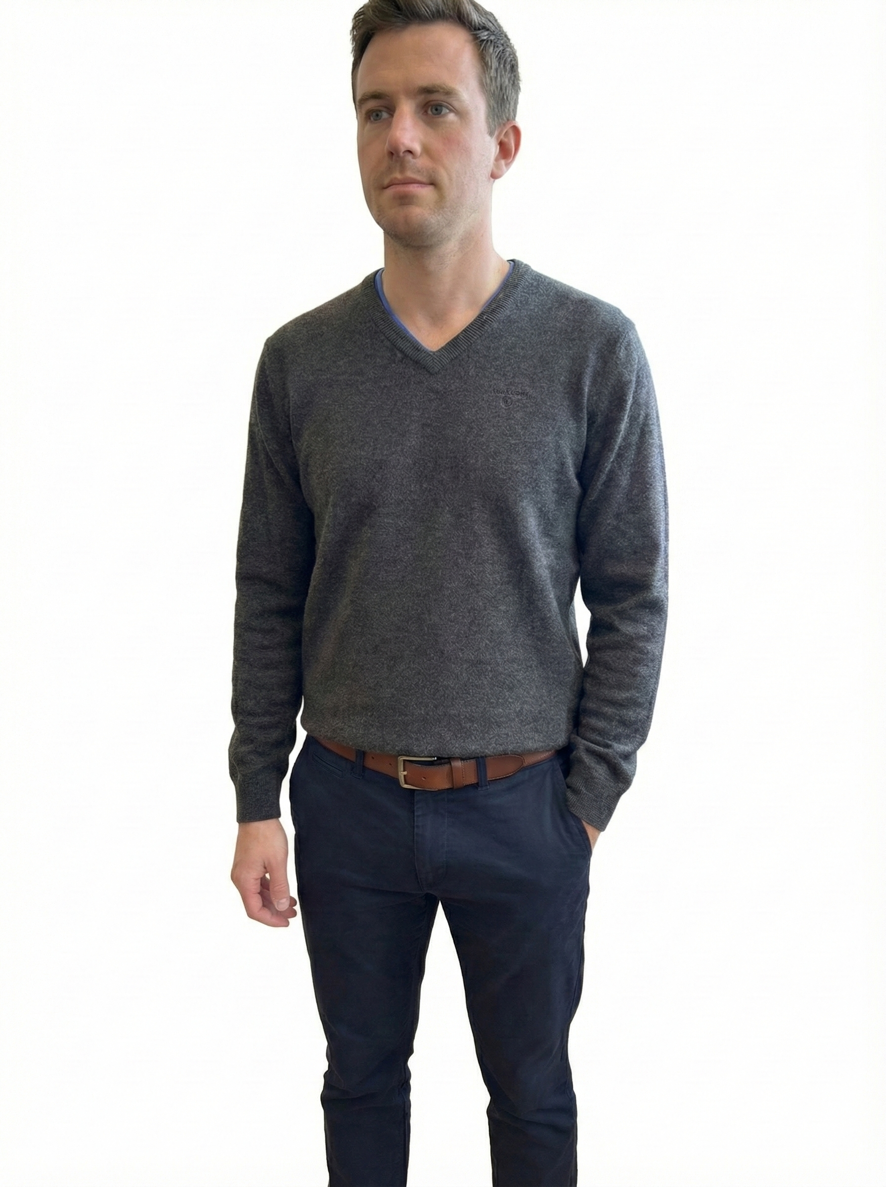 Barbour dark grey wool v-neck sweater - size XL