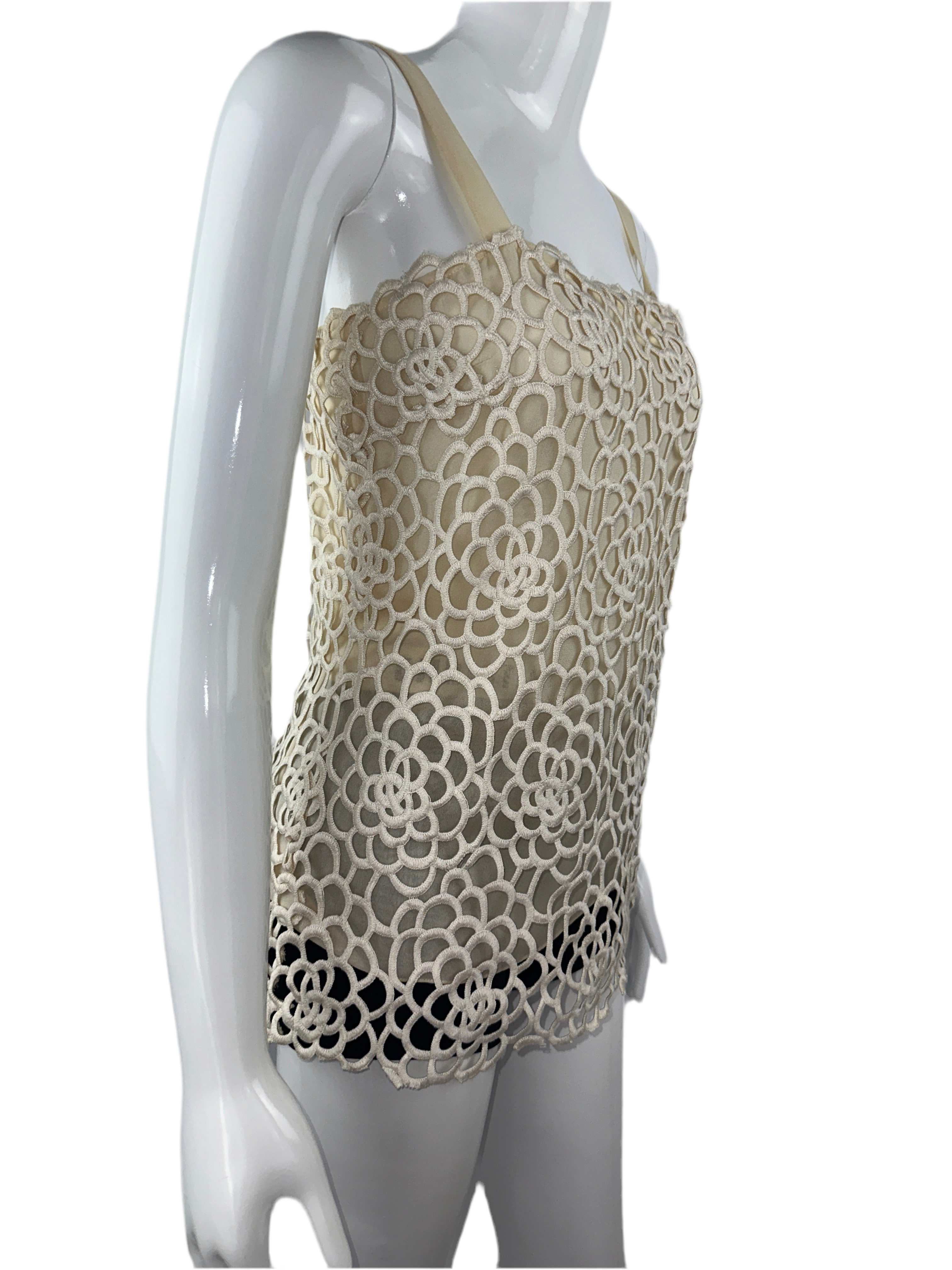 Oscar de la Renta ivory top with lace - size 38