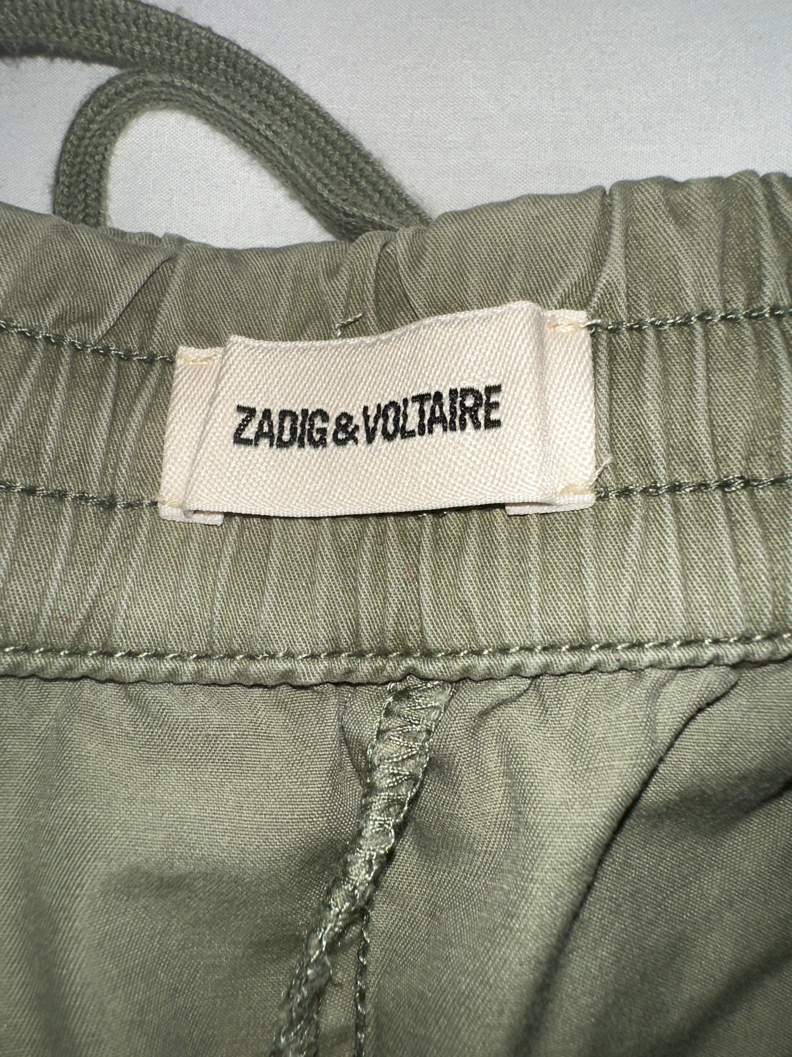 Zadig & Voltaire khaki shorts with black and gold line on side - size 34