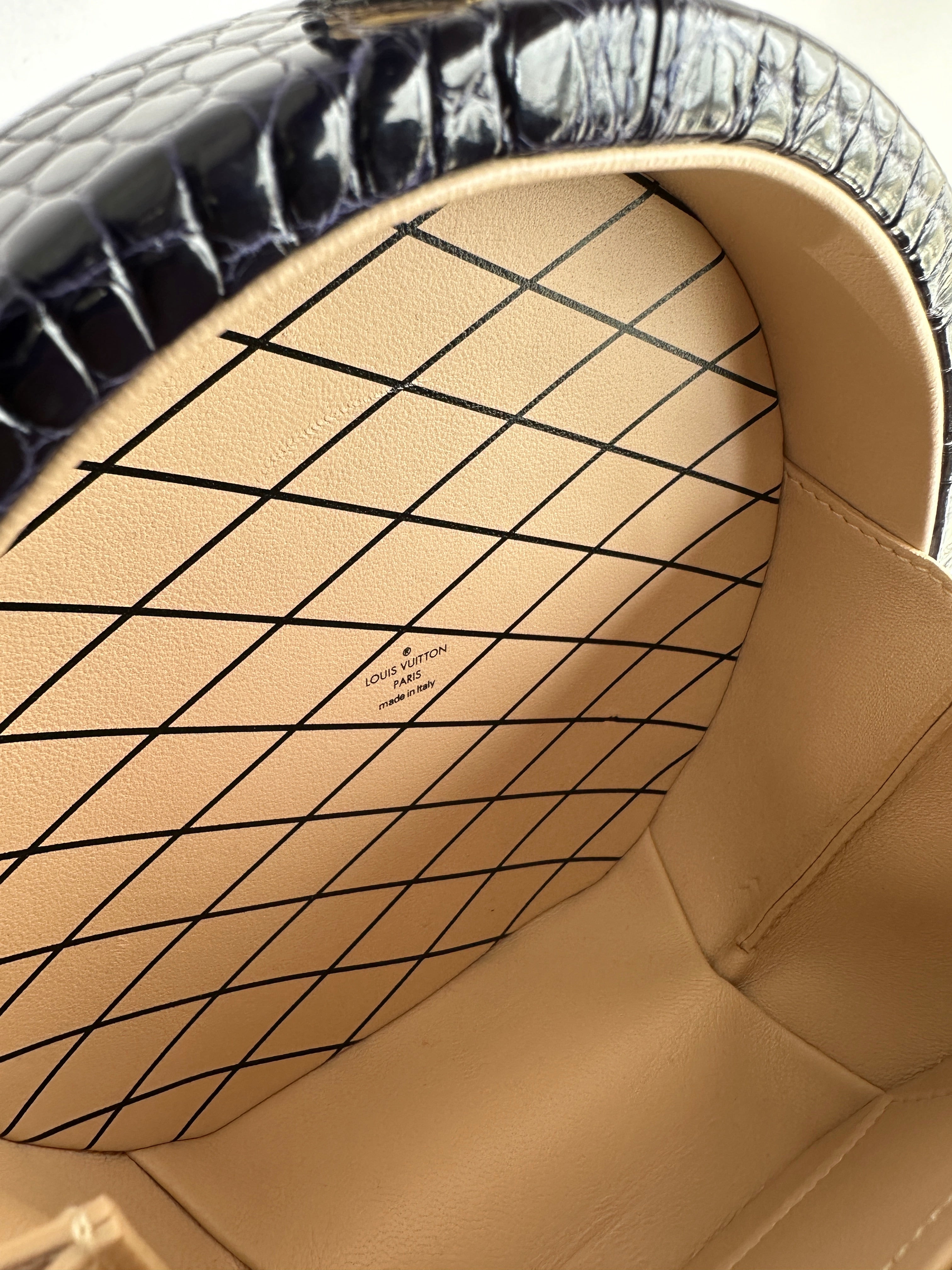 Louis Vuitton petite boite à chapeau blue saphir