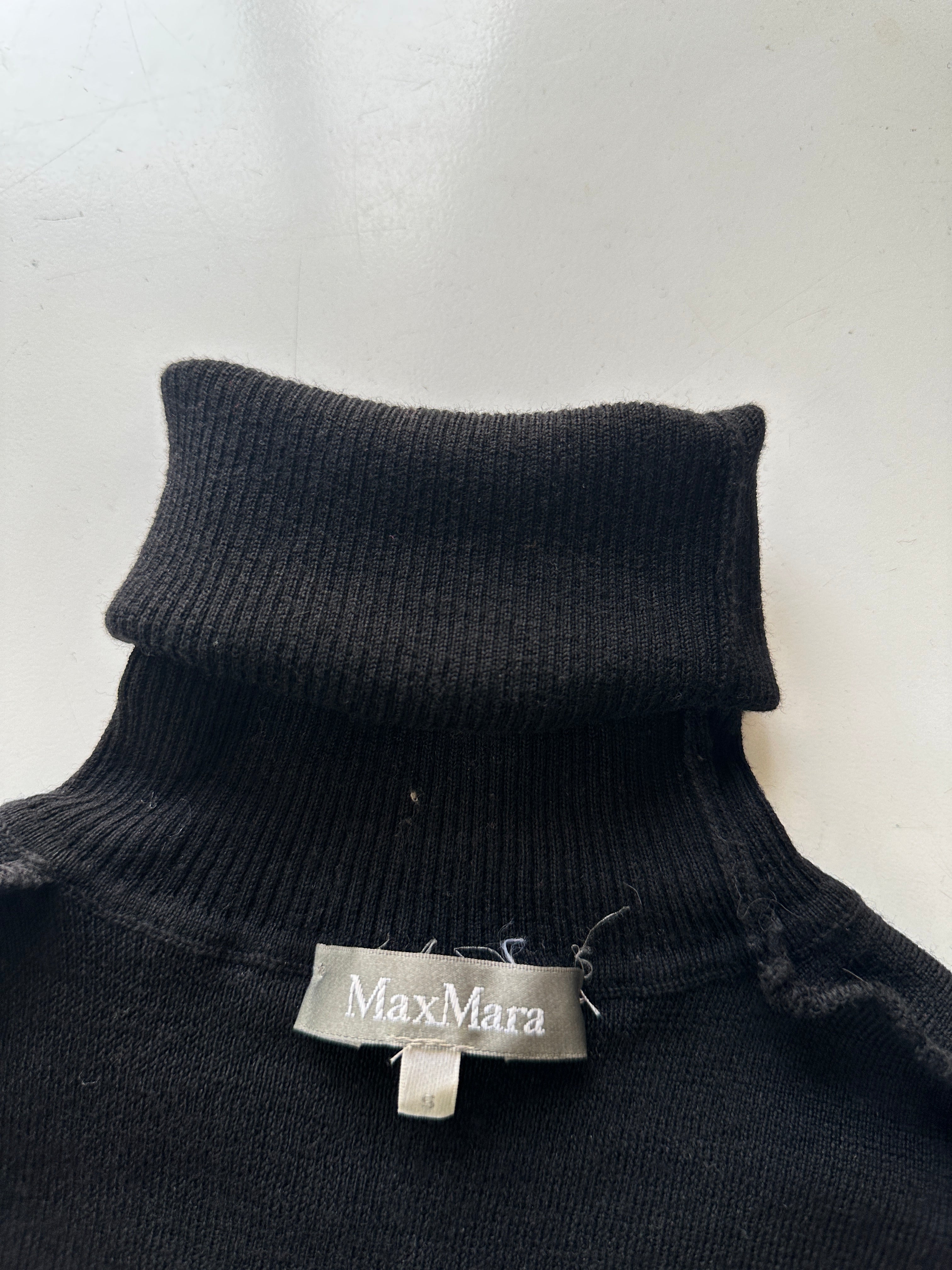 Max Mara turtleneck sweater dress with batwing sleeves - size 36