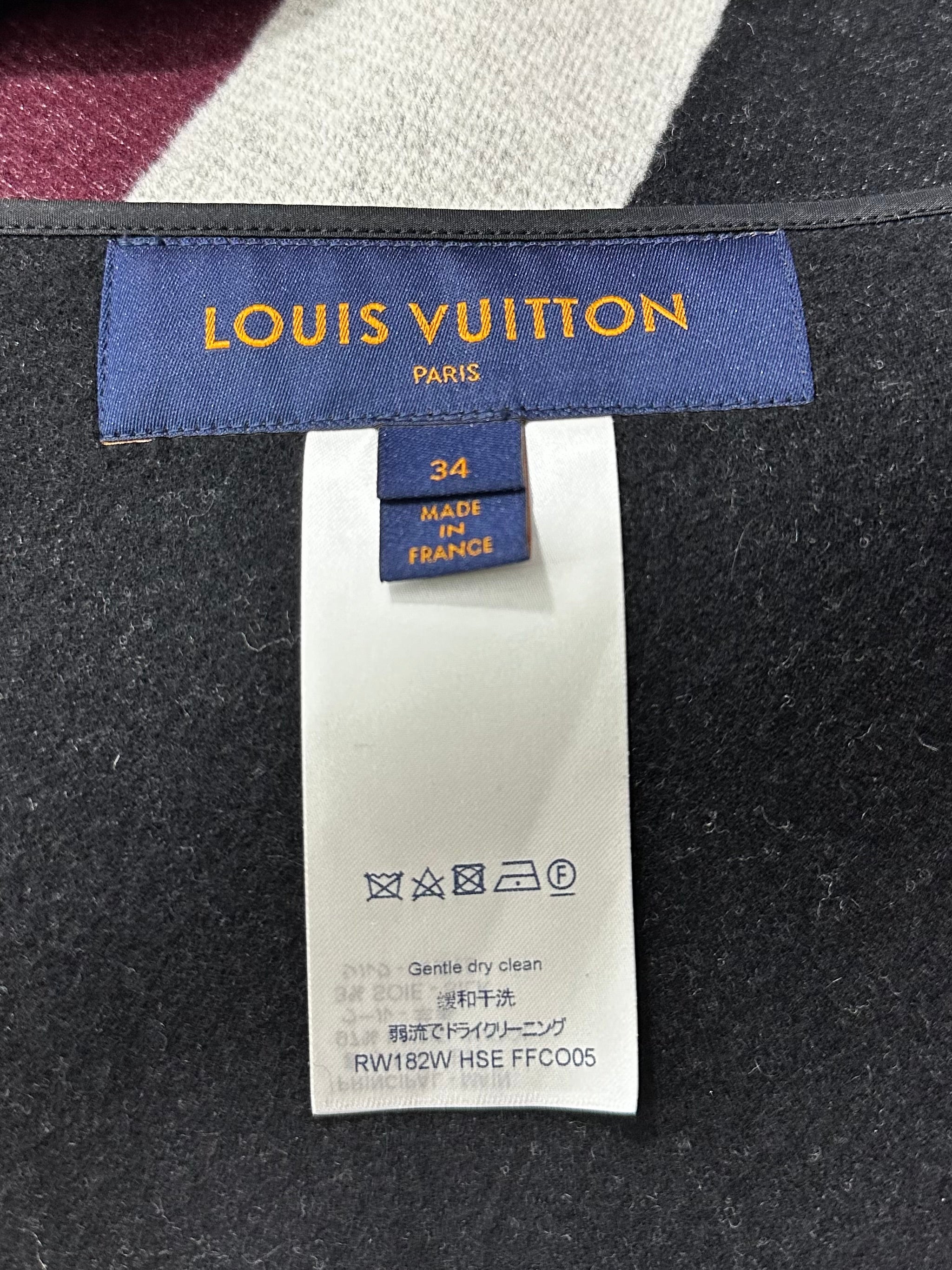 Louis Vuitton cape with geometric shapes - size 34