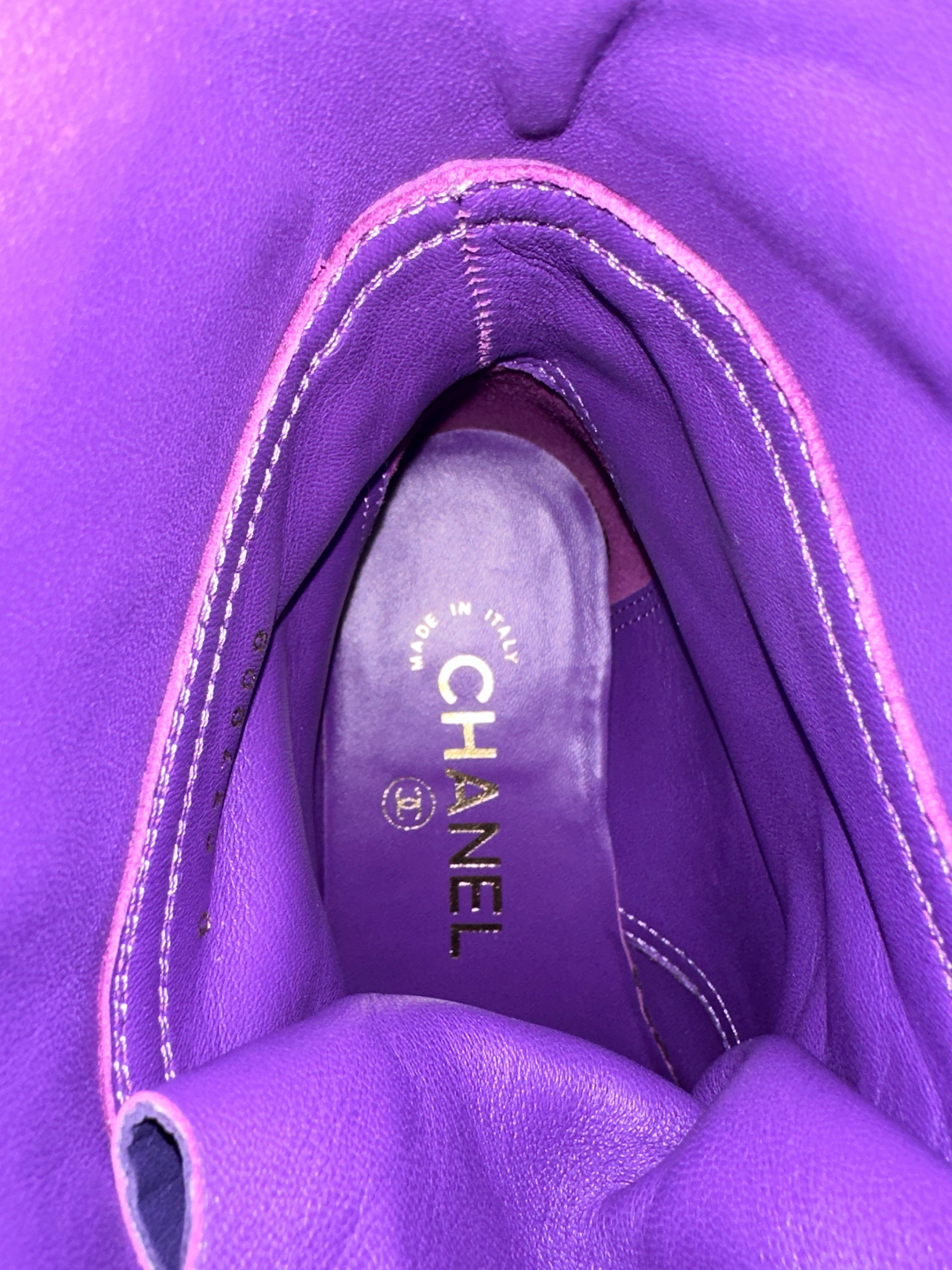 Chanel Fall winter 2022/2023 purple lace up boots - size 36.5