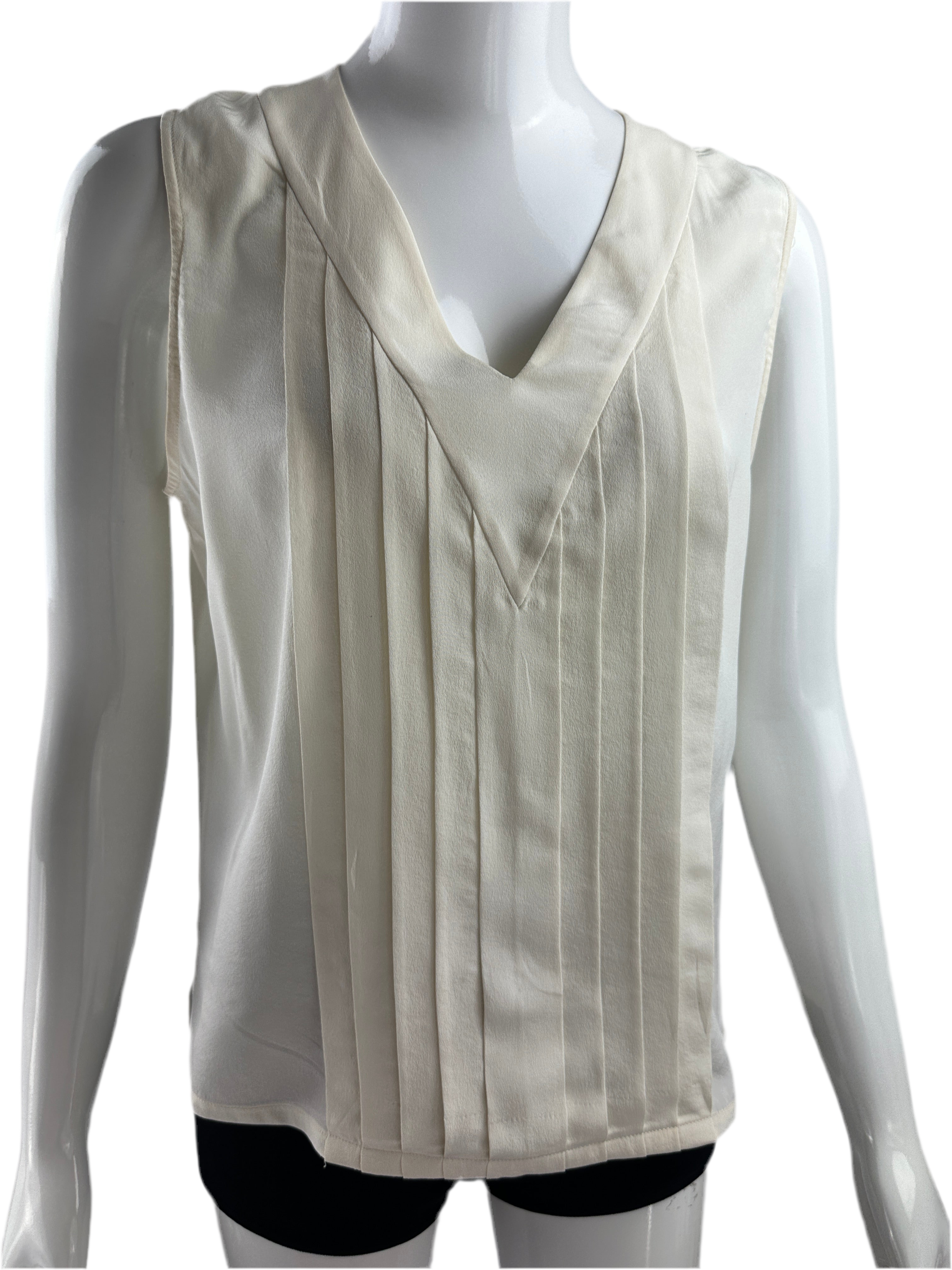 Chanel white V-neck top - size 36