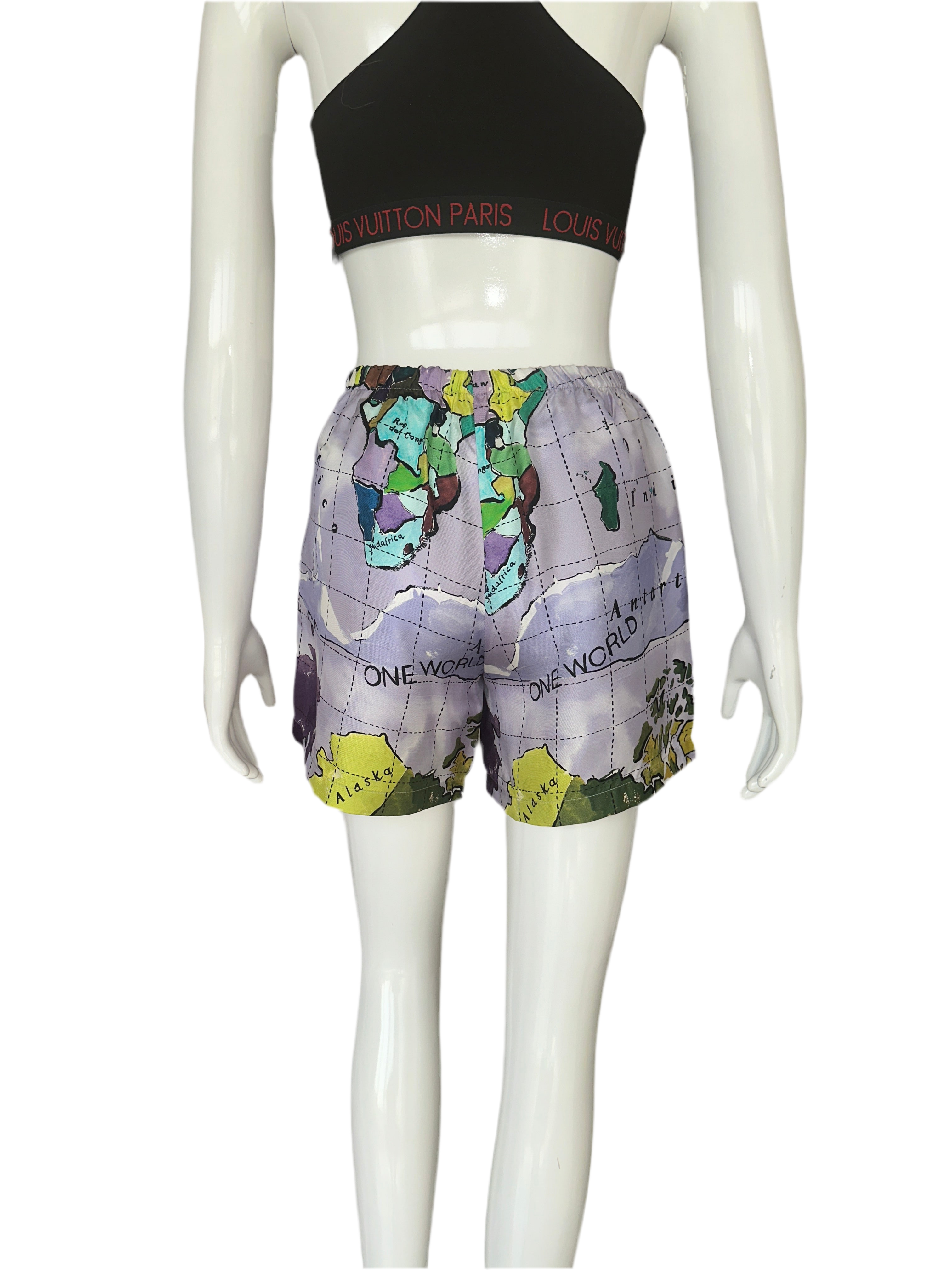 Laura Urbinati shorts with world print - size 40