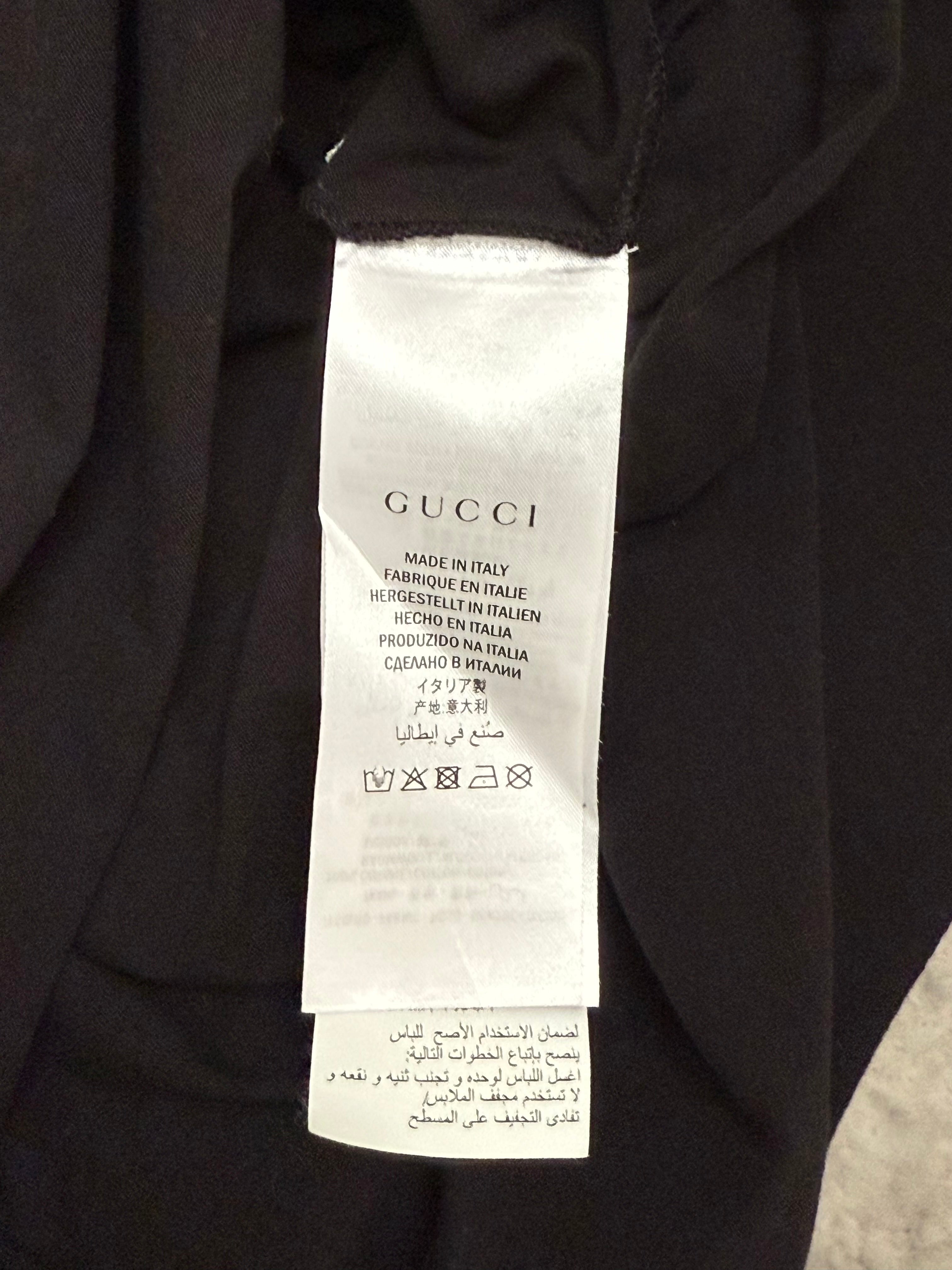 Gucci black vintage logo t-shirt - size S