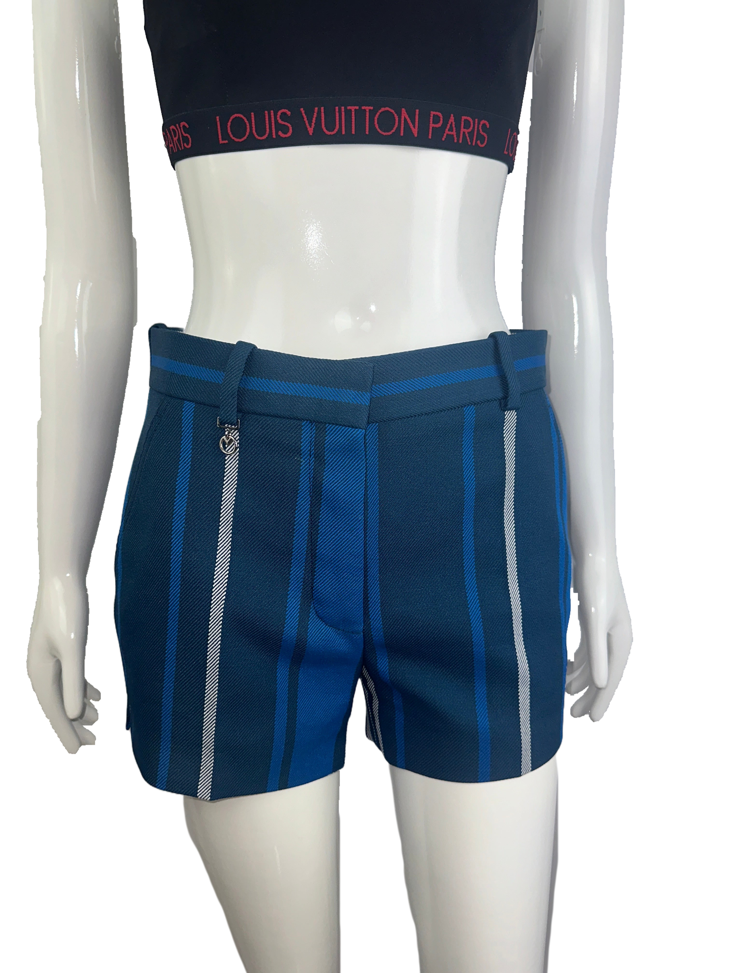 Louis Vuitton blue shorts with white and blue lines - size 34