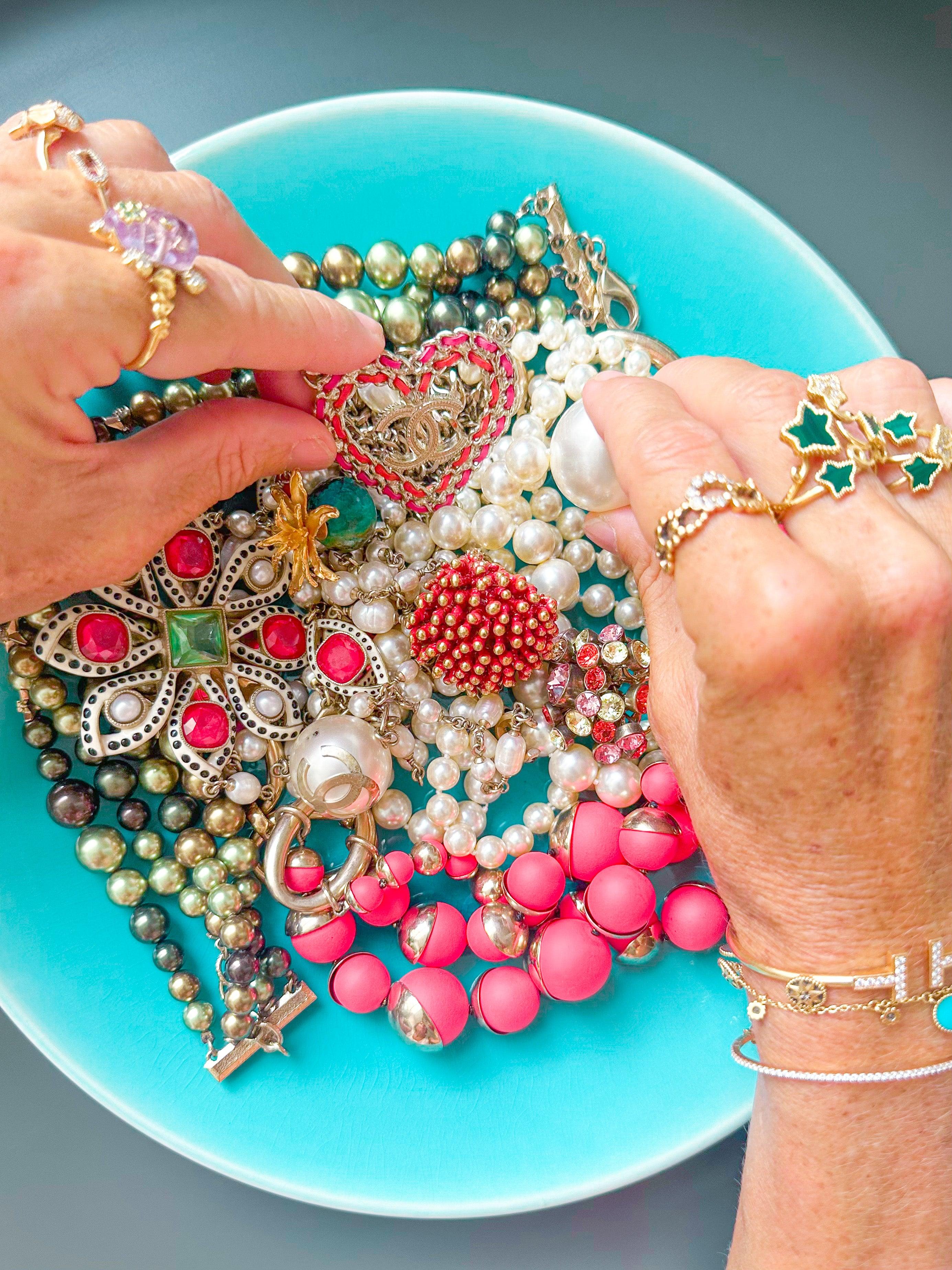 All Accessories - Avant Garde DXB