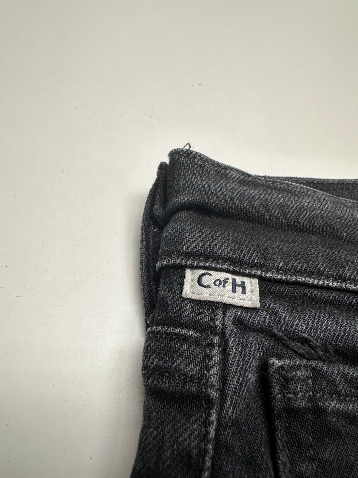 Citizens of Humanity black Daphne crop - size 27