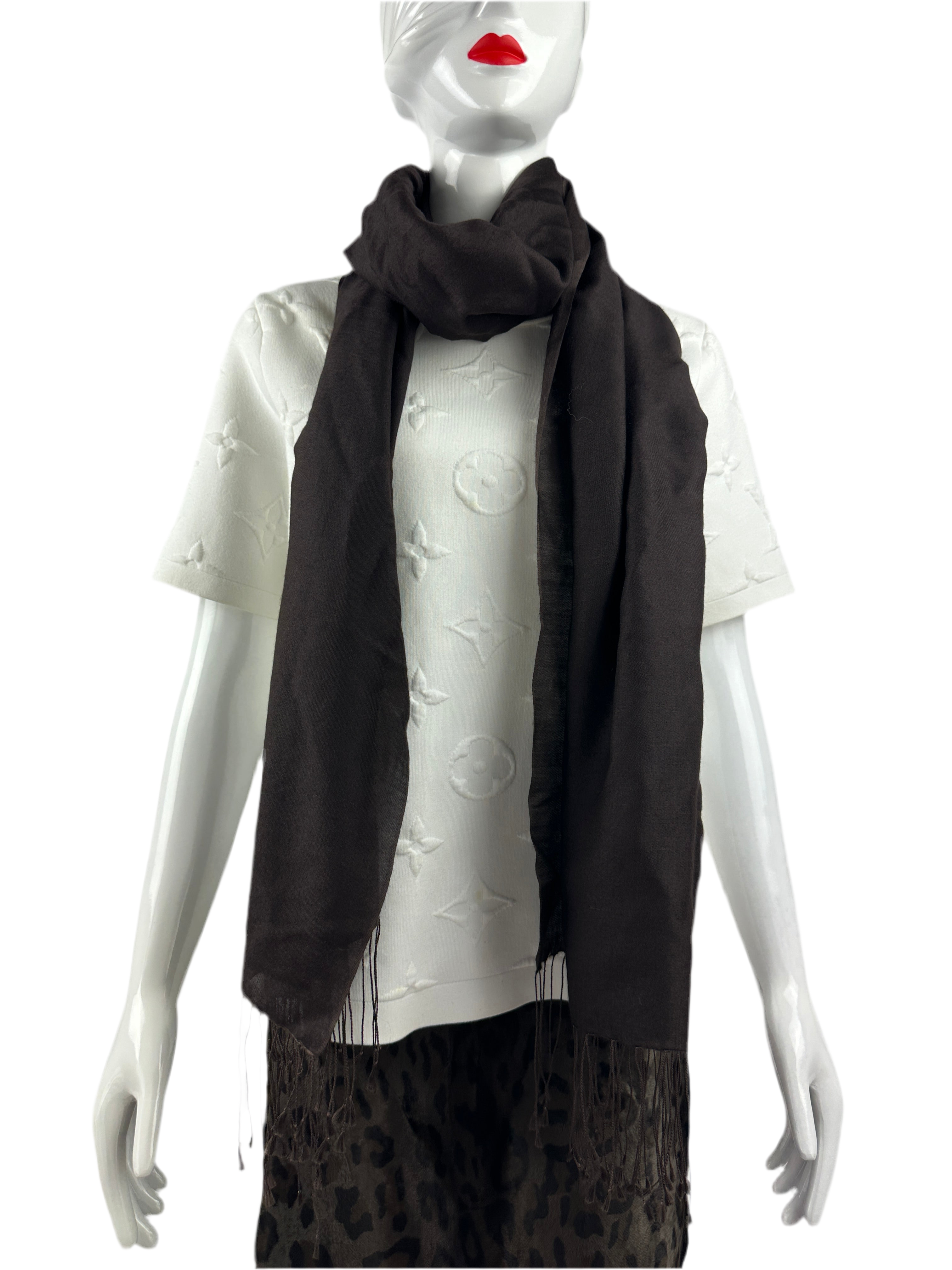 Hugo Boss brown stole