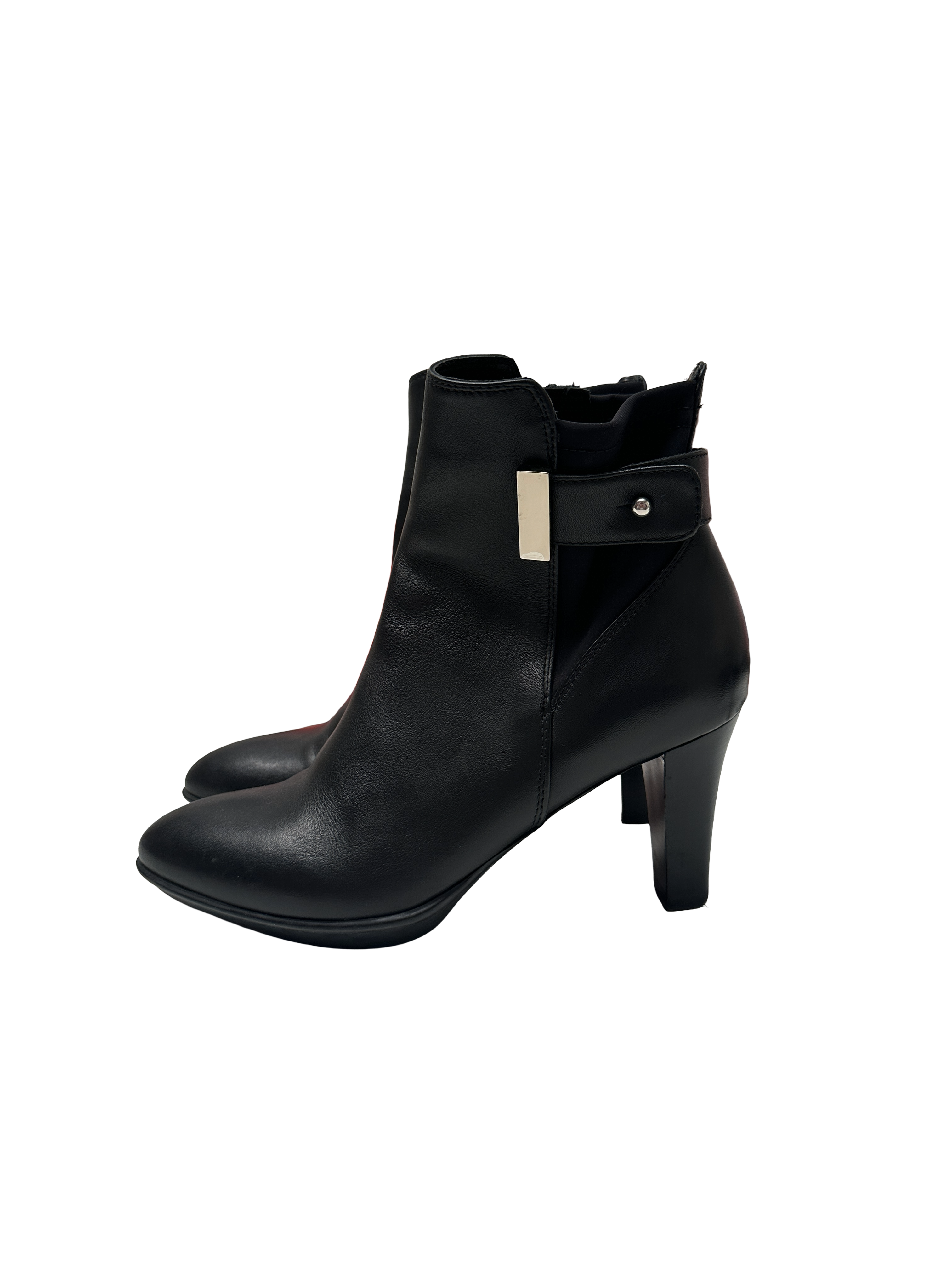 Aquatalia black leather heeled ankle boots - size 37.5