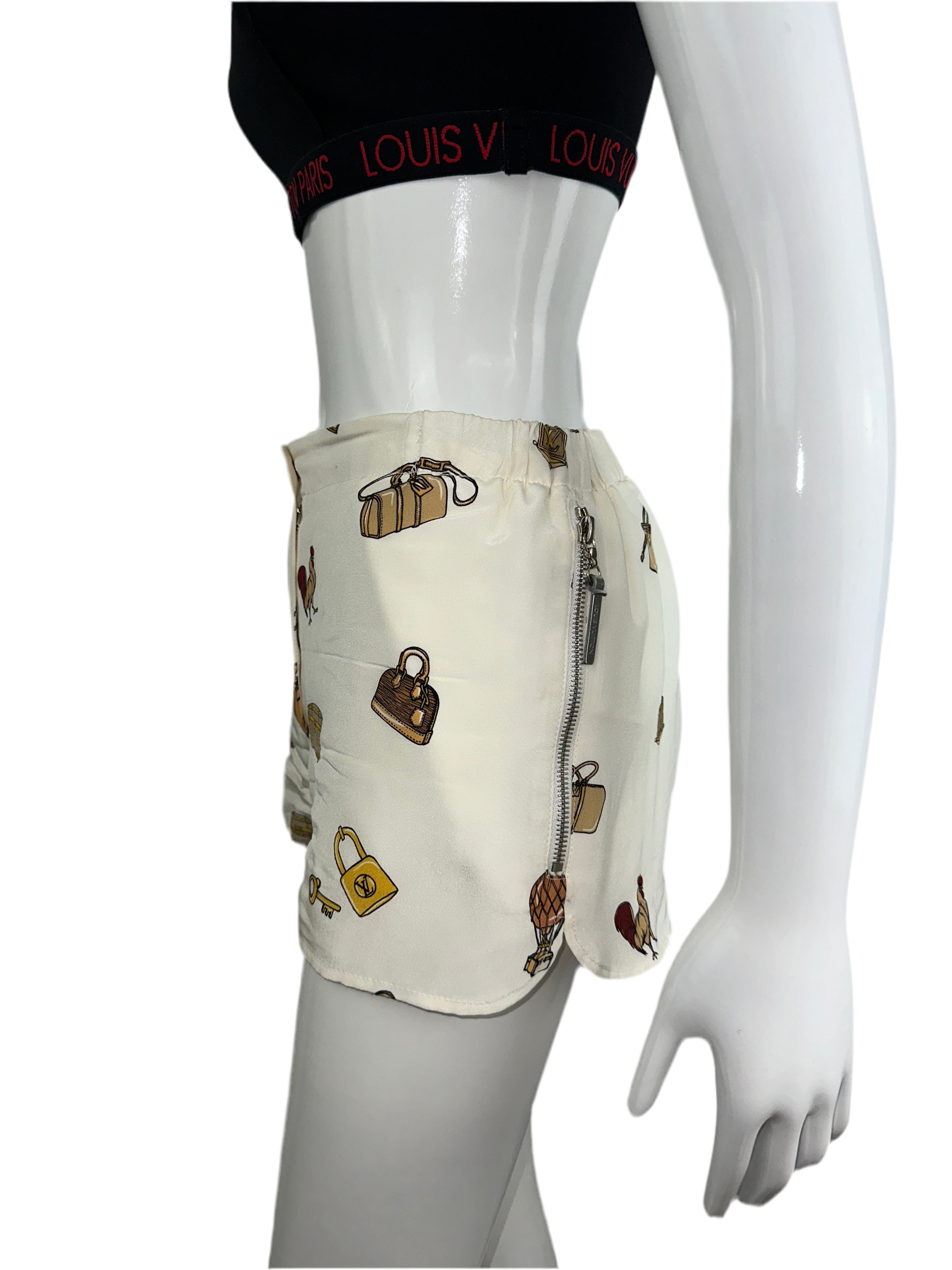 Louis Vuitton short beige with icon Louis Vuitton - size 34