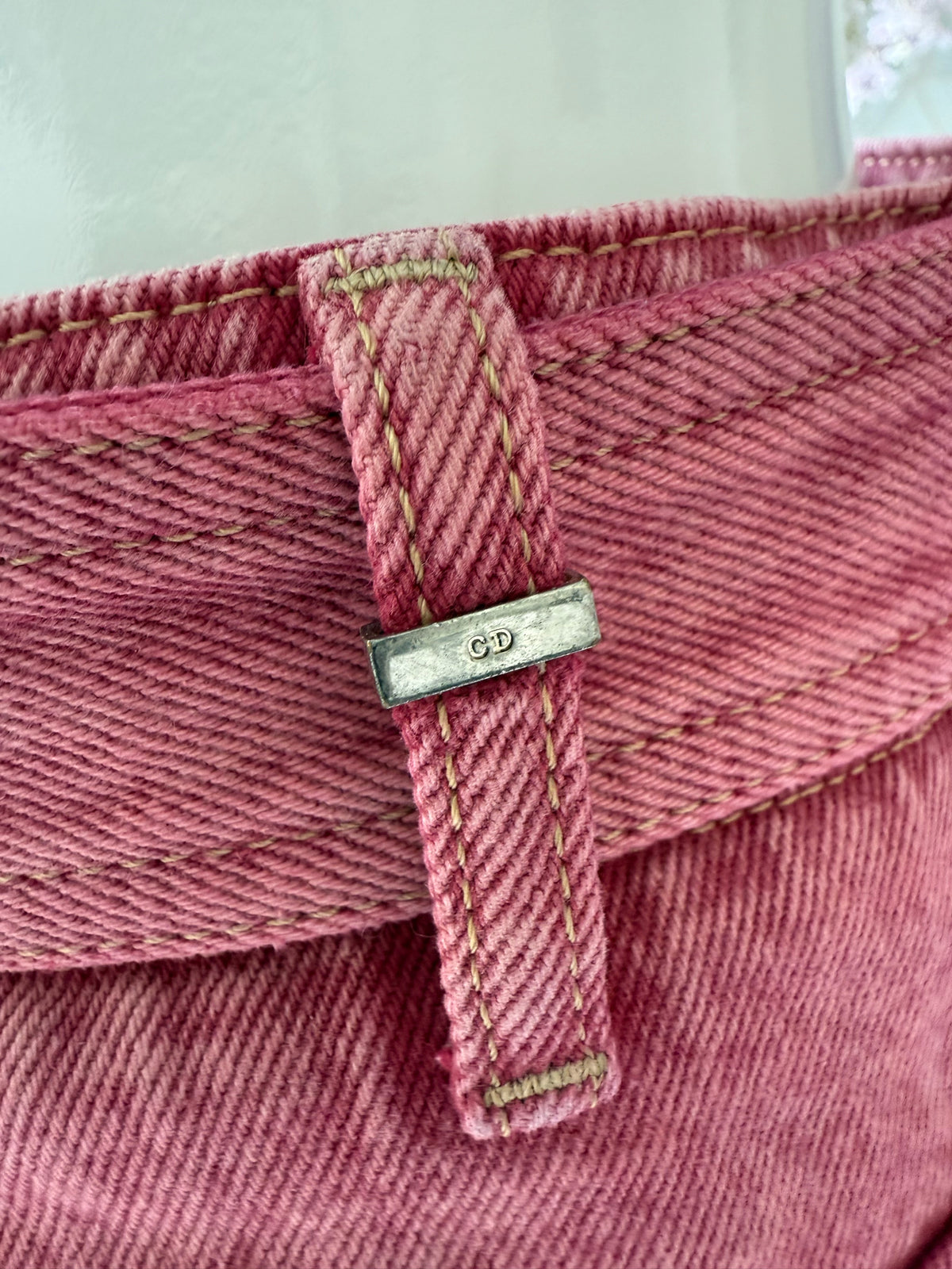 Dior pink belted denim shorts - size 34