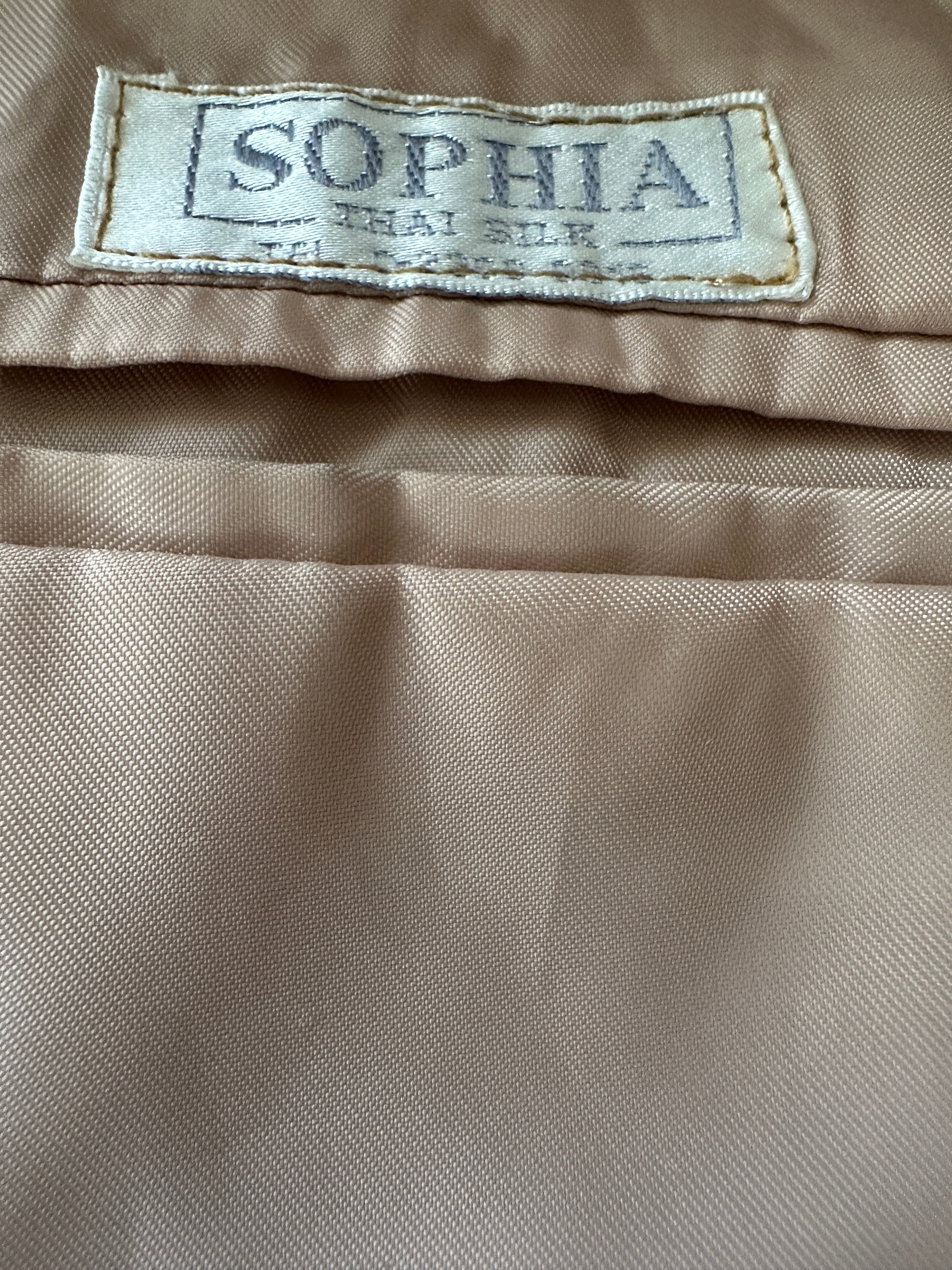 Made to measure light brown long coat with 3 buttons and side pockets - size 36