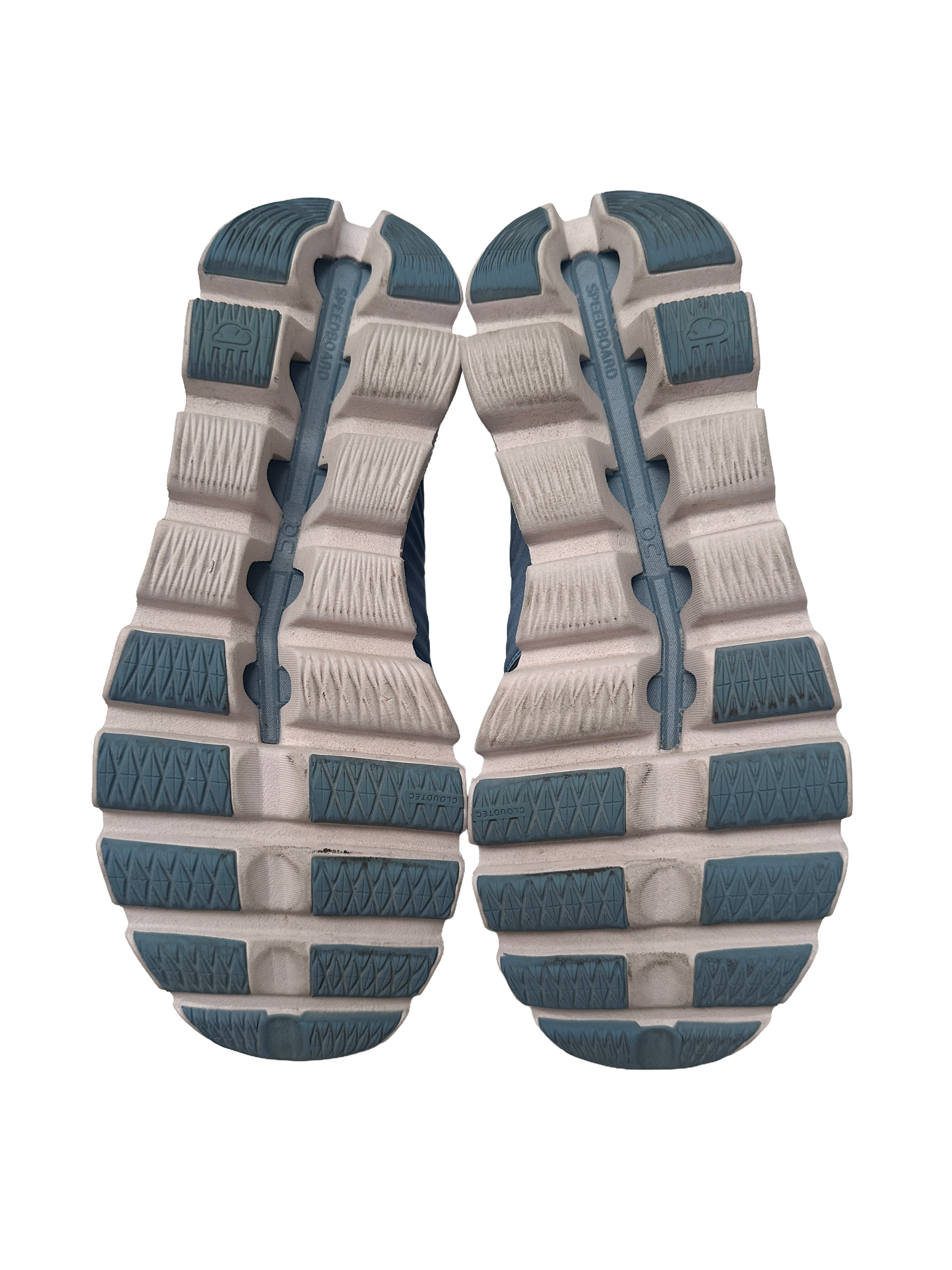 ON Running Cloudswift Lake Sky - size 40
