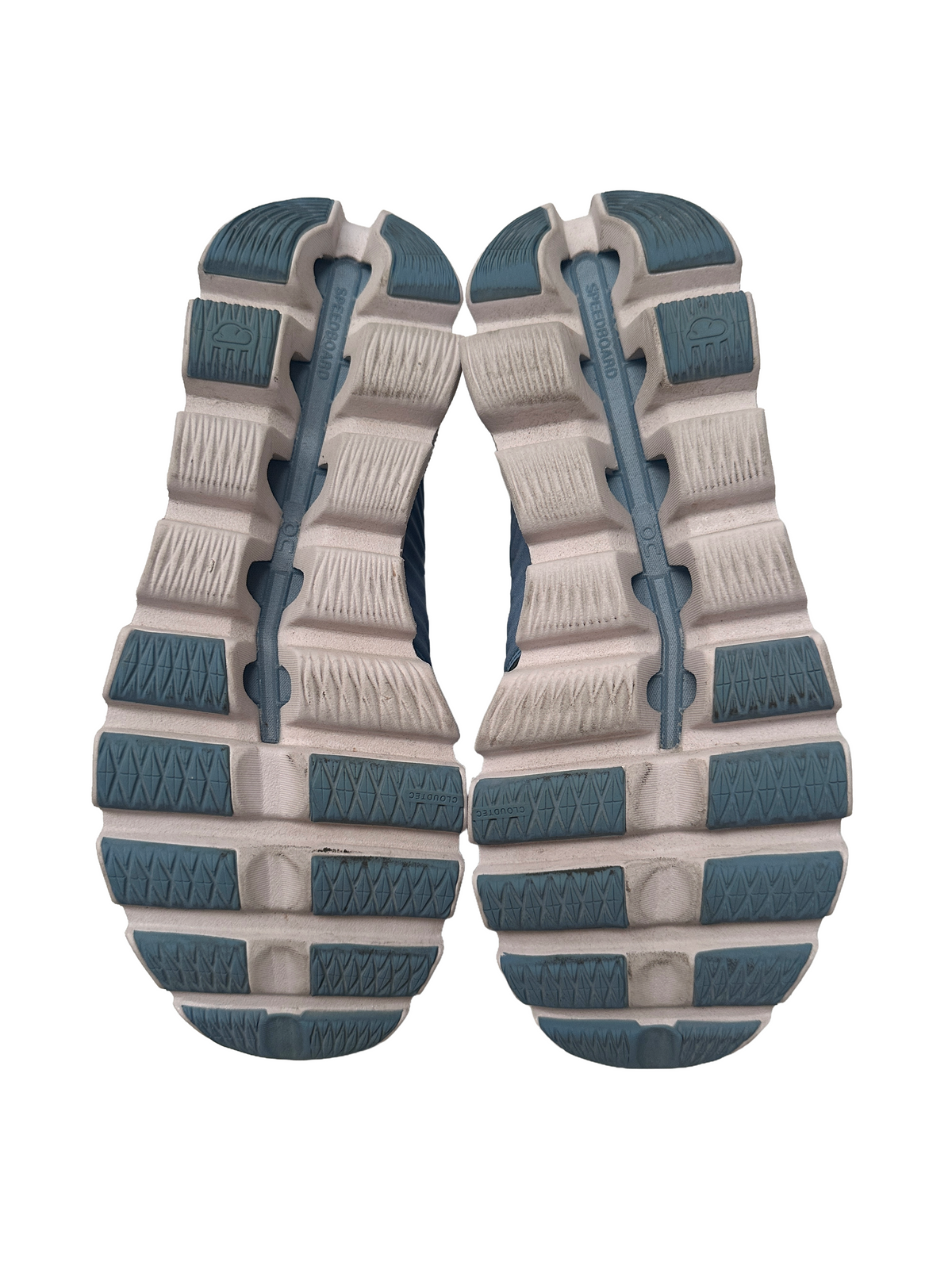 ON Running Cloudswift Lake Sky - size 40