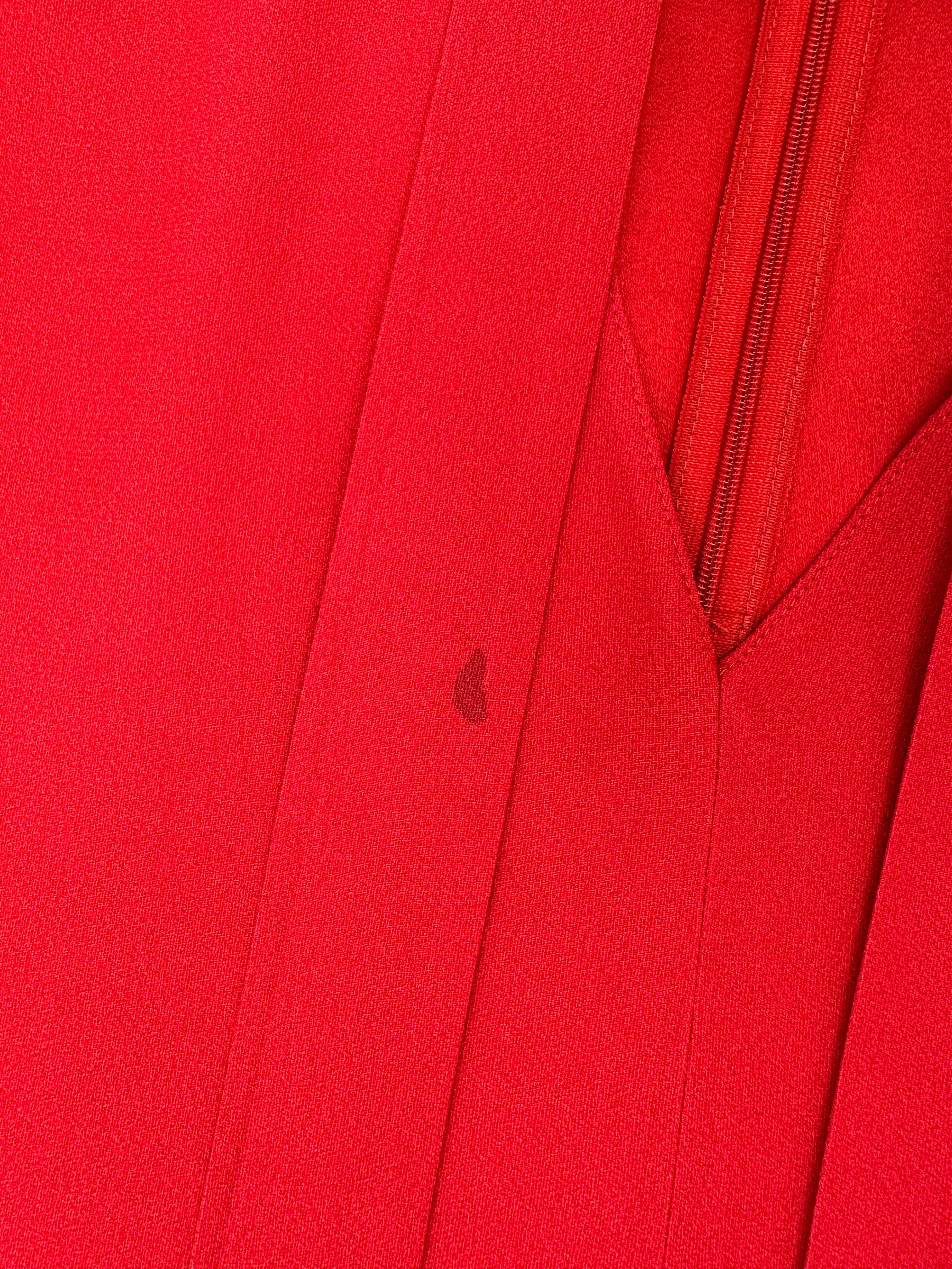 Red Valentino red dress with V-neckline and side ruffles - size 44