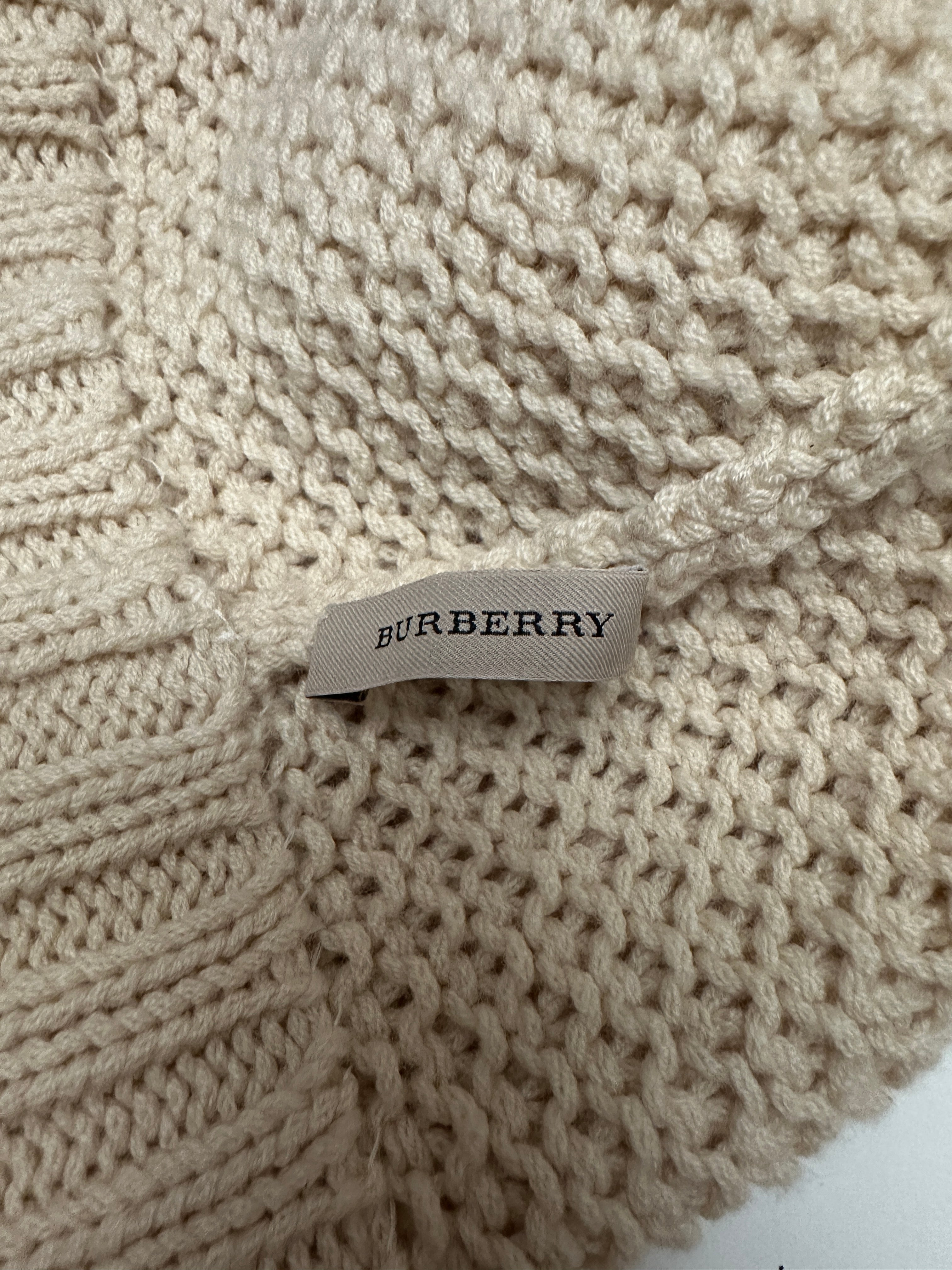 Burberry beige wool beanie