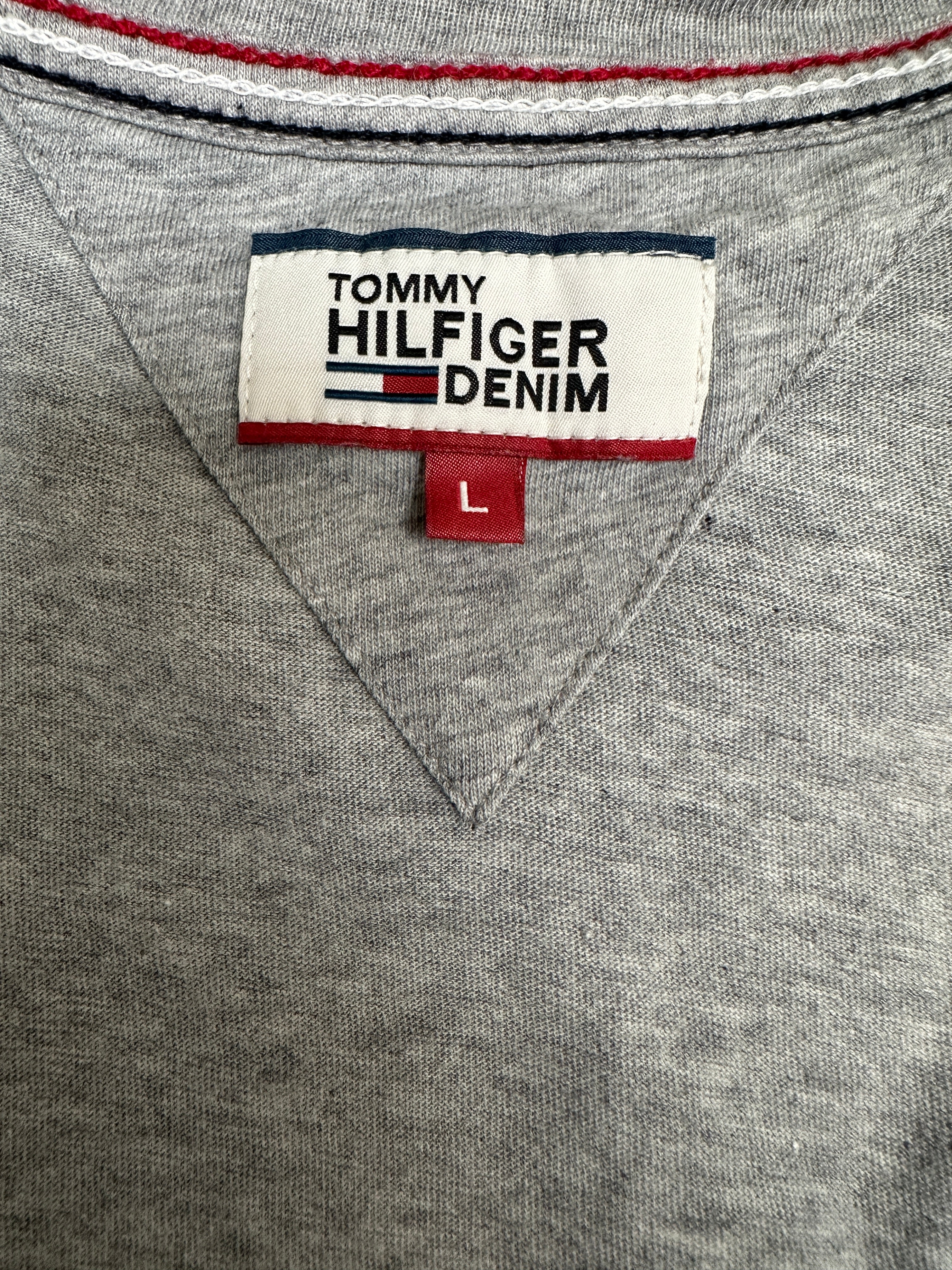 Tommy Hilfiger denim grey flag logo t-shirt - size L