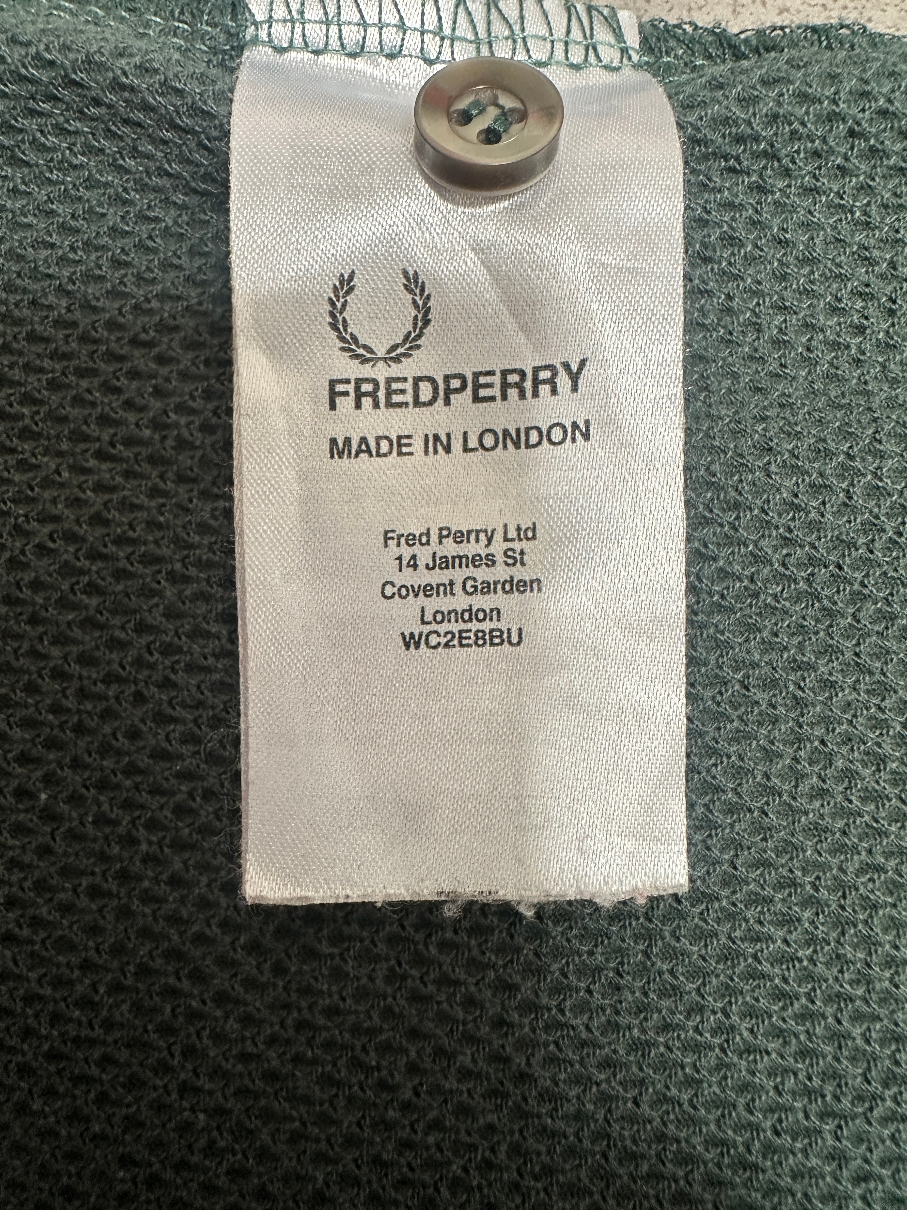 Fred Perry khaki green polo shirt - size M