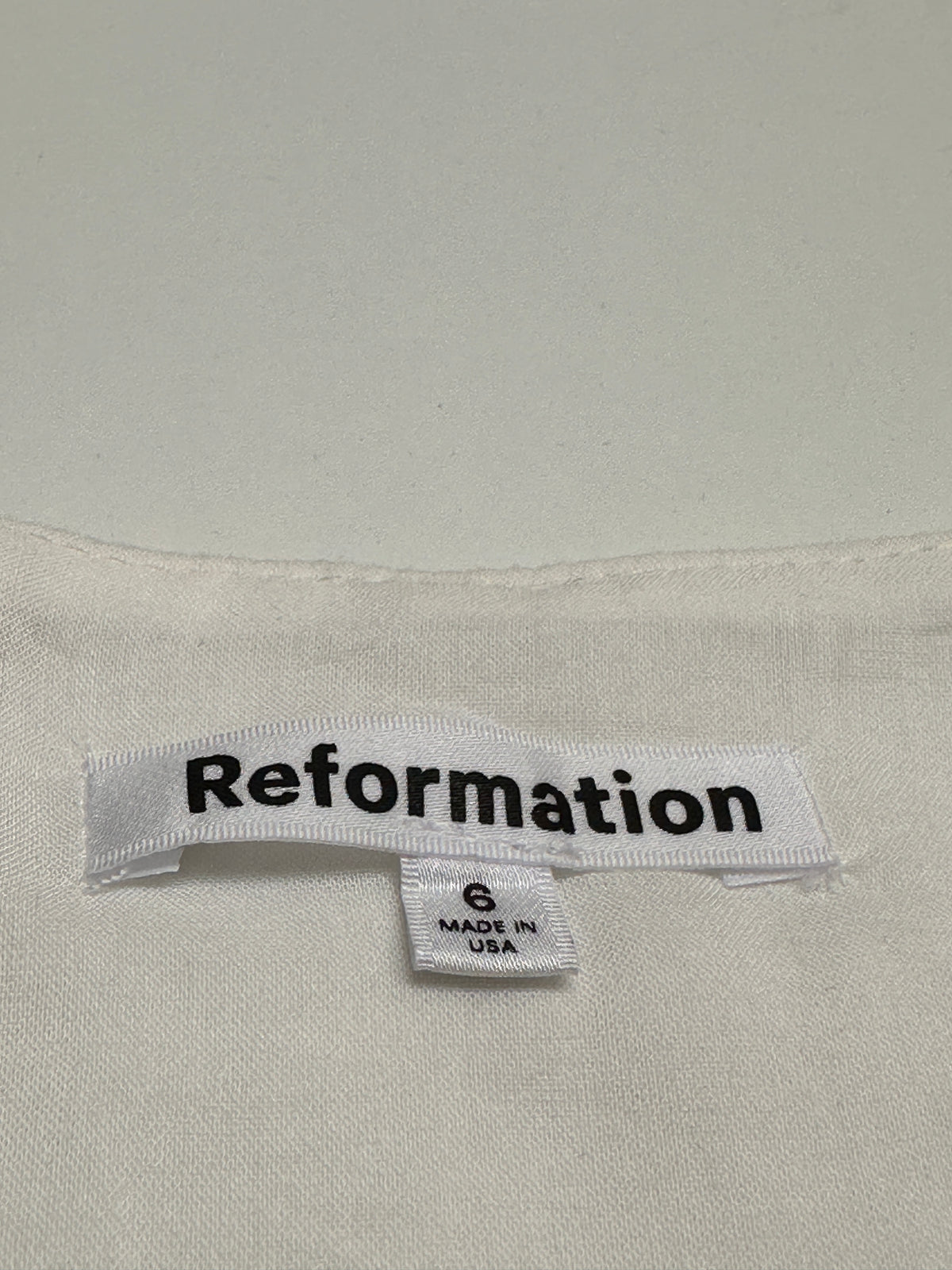 Reformation white round neck top - size 36