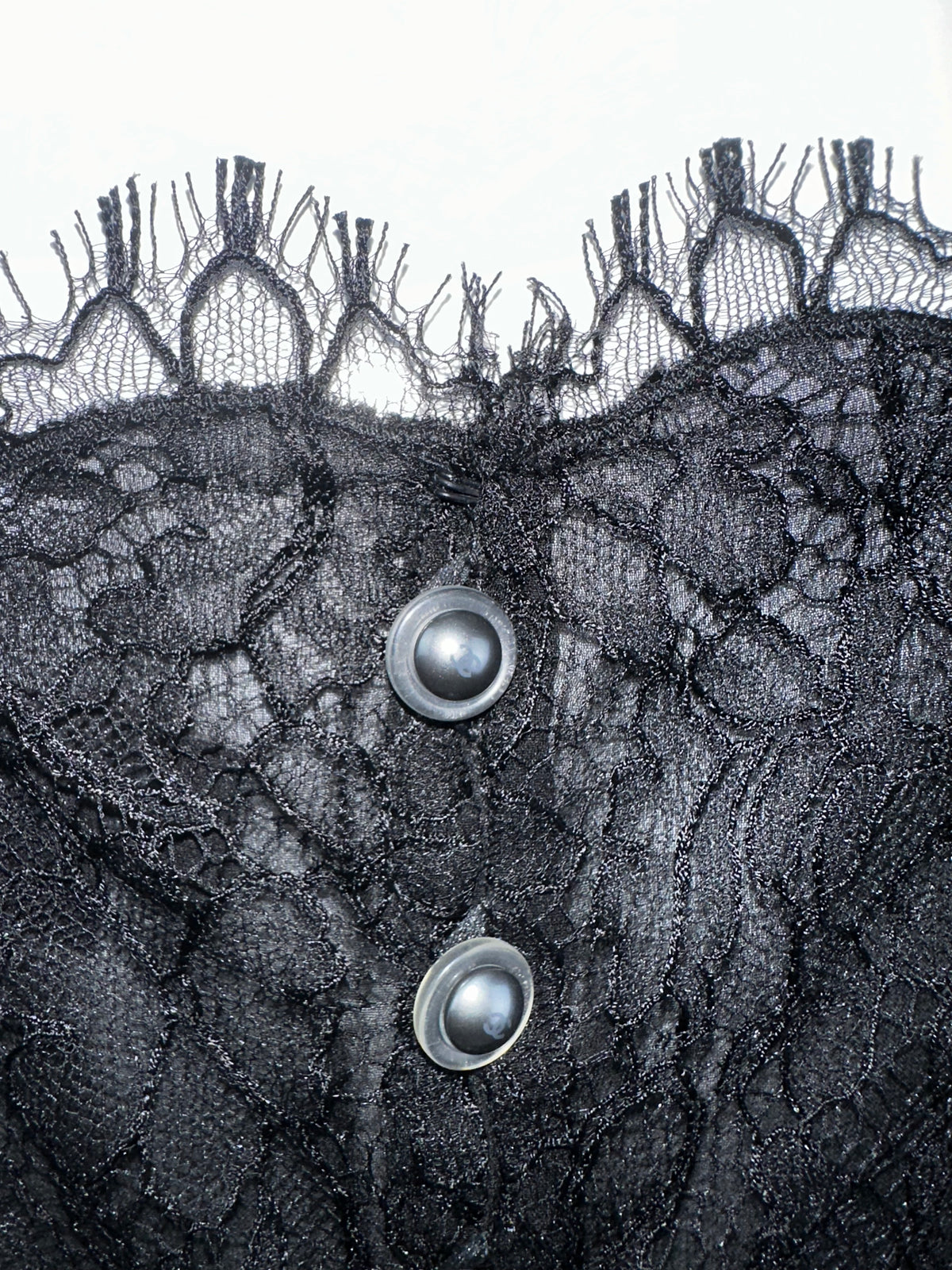 Chanel black lace tee shirt - size 34