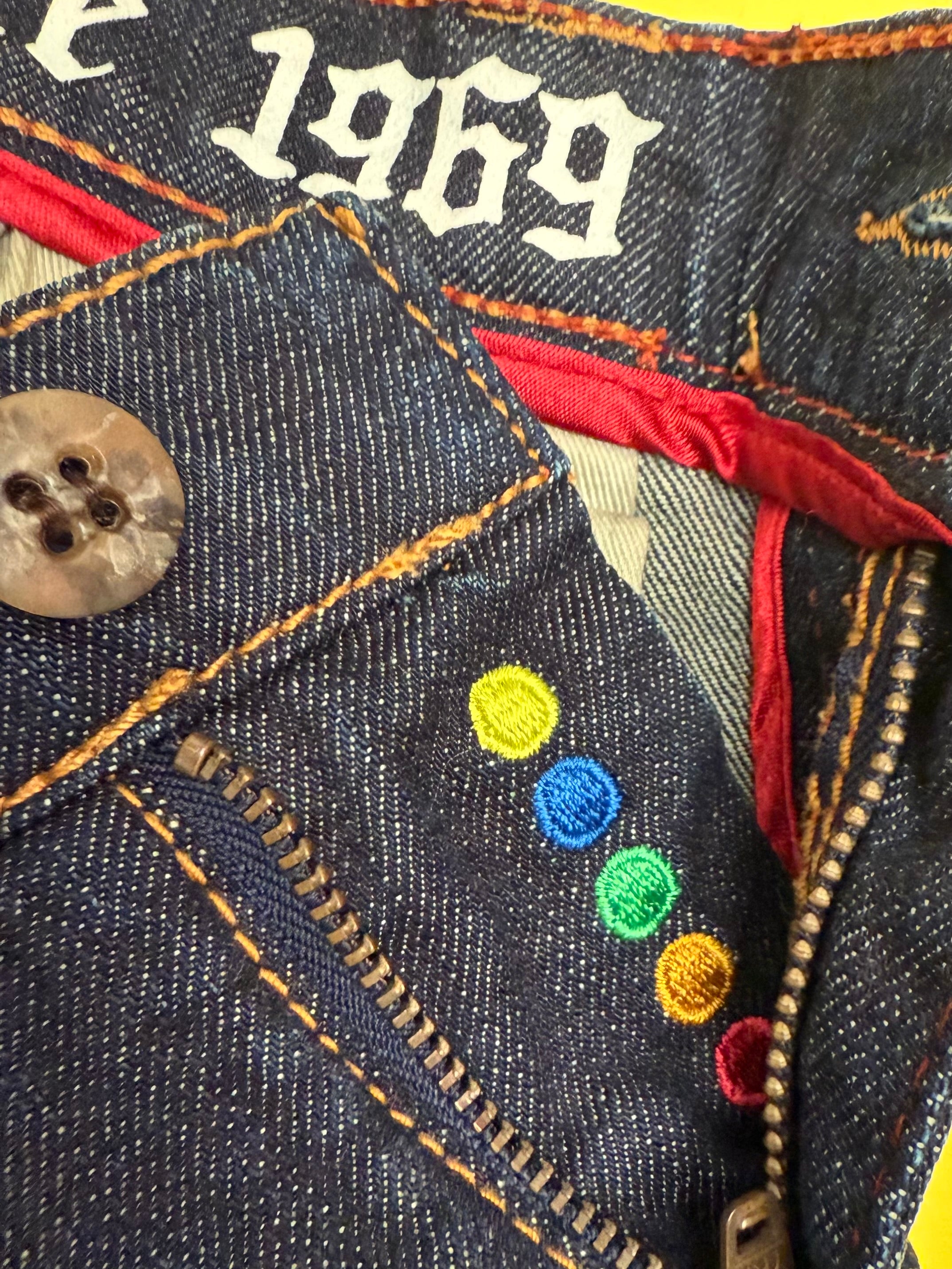 Coogi dark denim jeans with multicolor embroidery - size 33