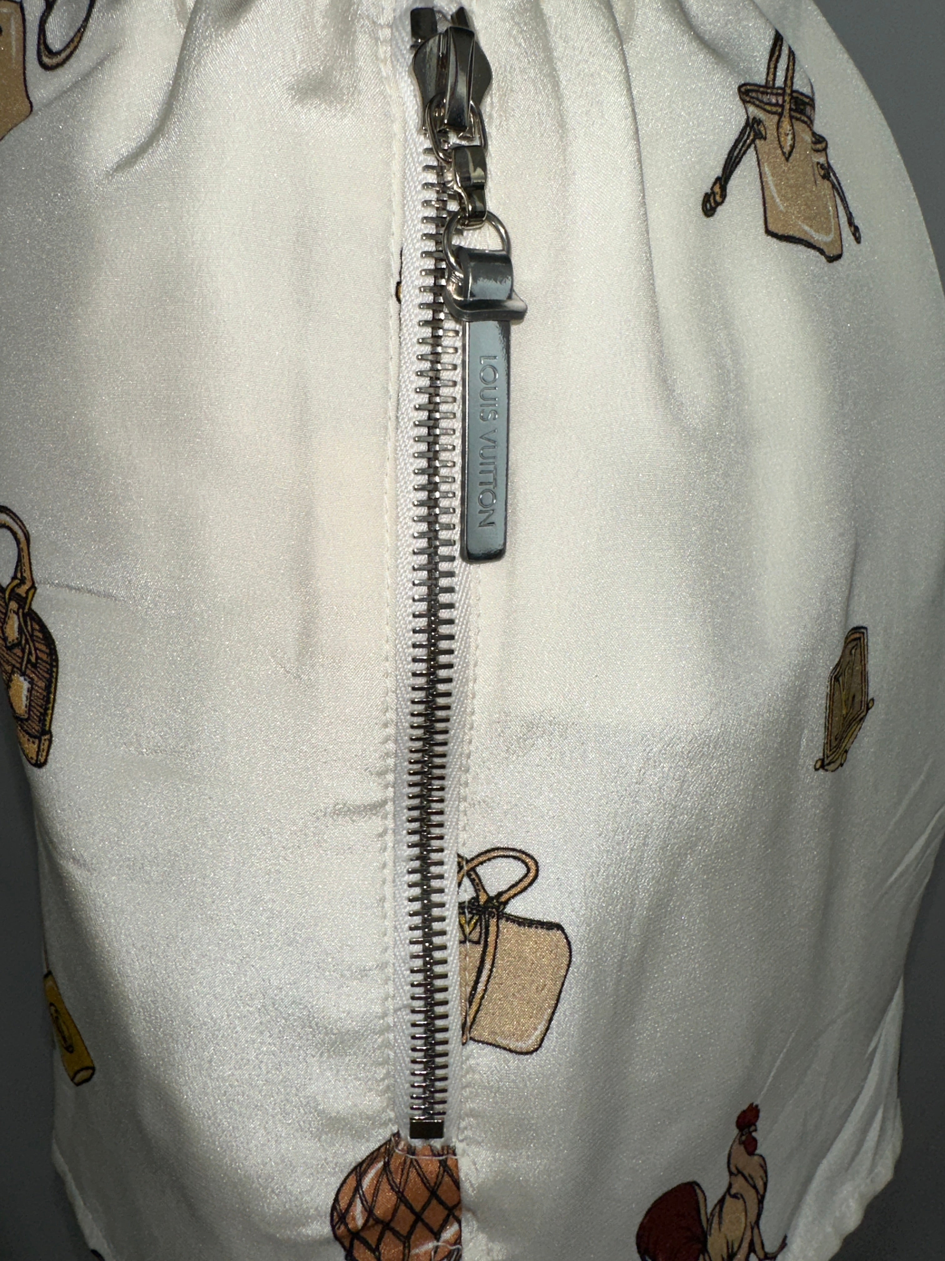 Louis Vuitton short beige with icon Louis Vuitton - size 34