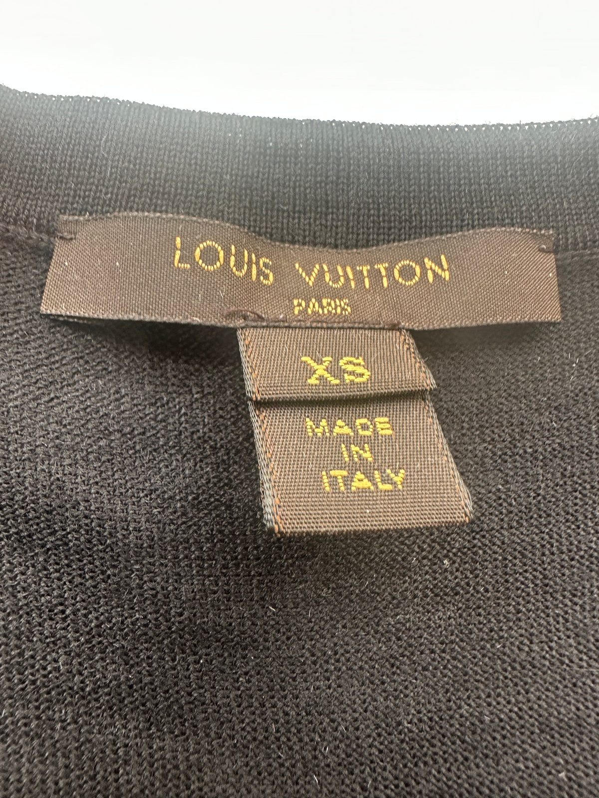 Louis Vuitton black top with V-neck and silk sleeves - size 34