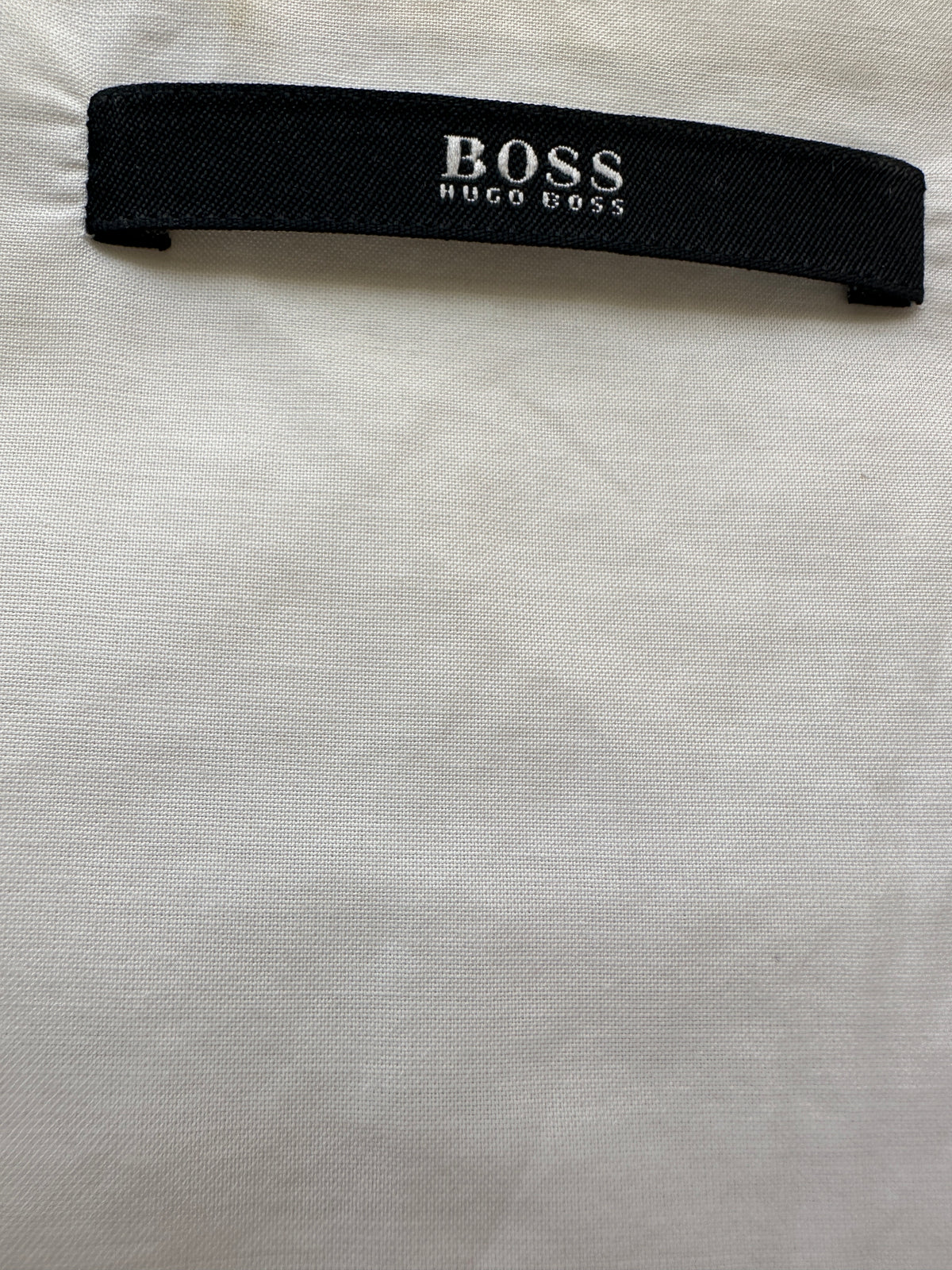 Hugo Boss cream gabardine with side pockets - size 34