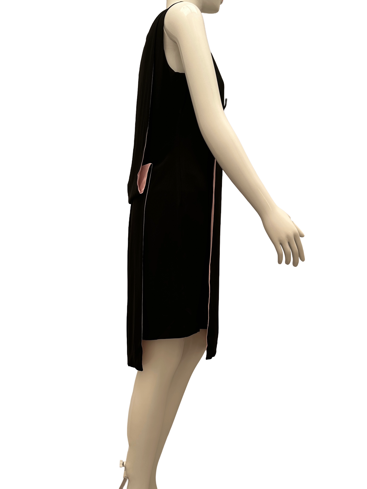 Jonofui black dress pink interior - size 44