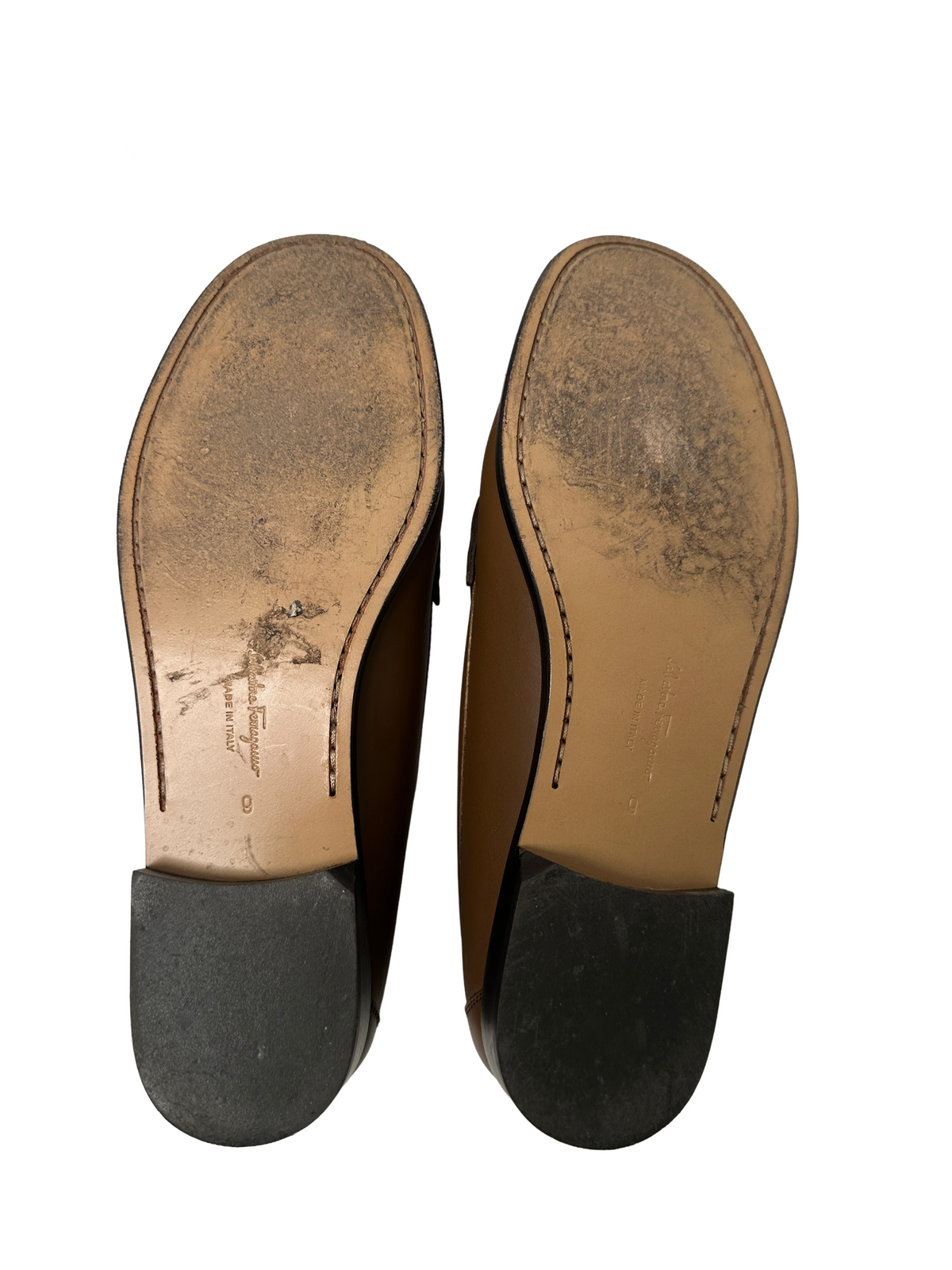 Salvatore Ferragamo Gancini loafer - size 40