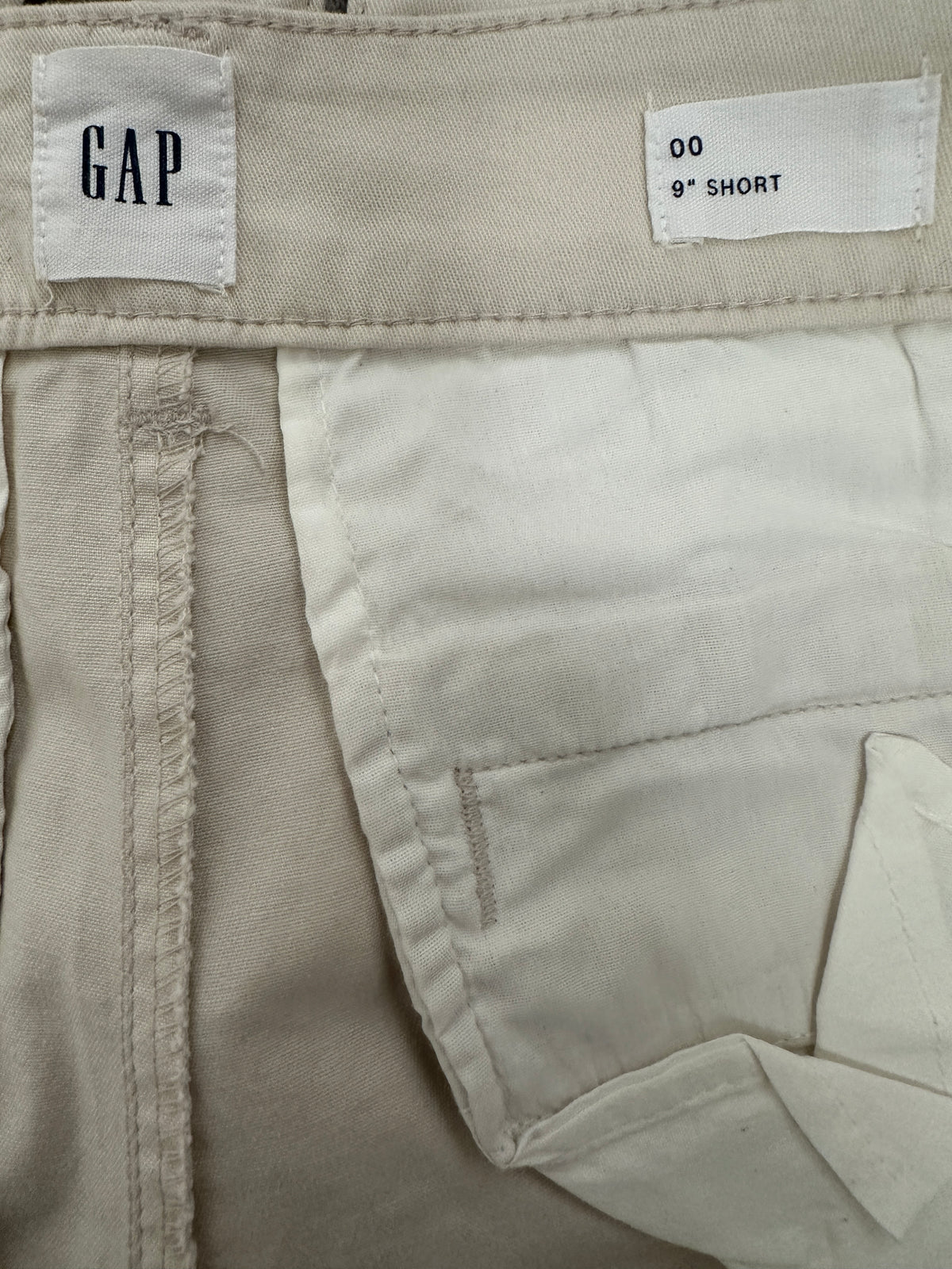 Gap cream short - size 34