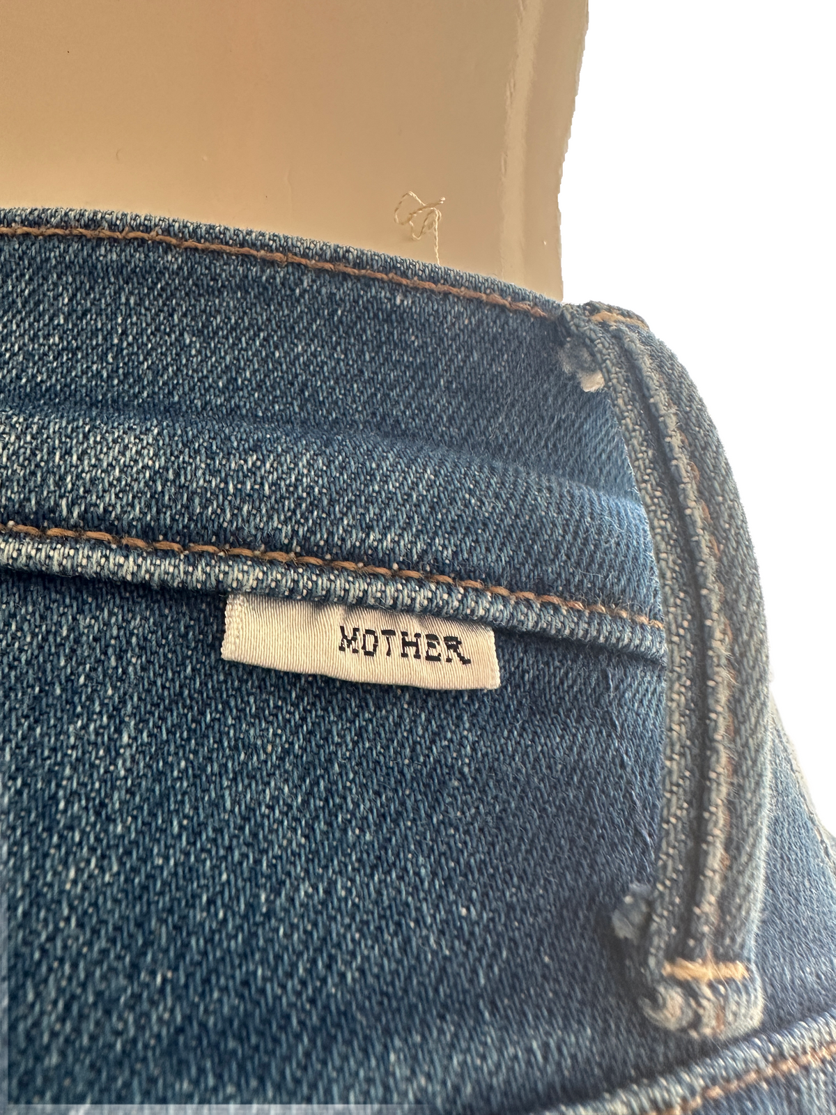 Mother the Weckinder blue Jean Bootcut - size 24