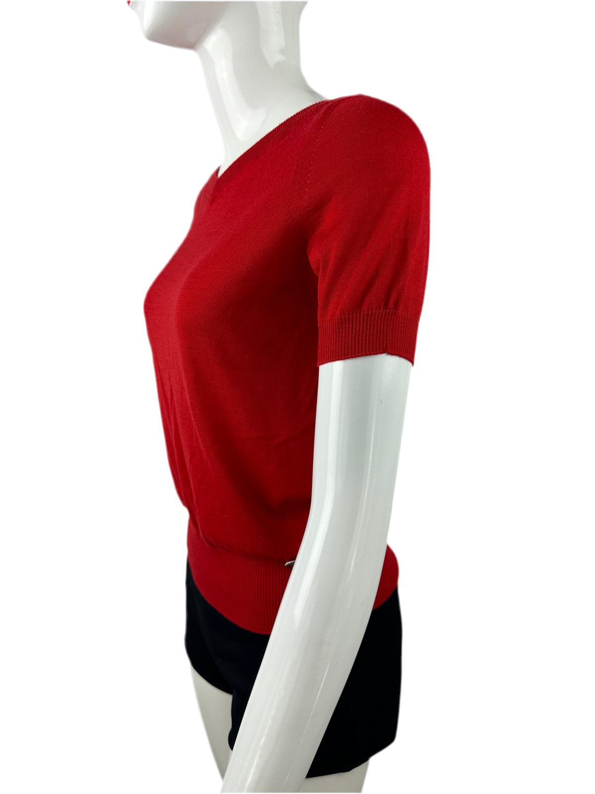 Chanel thin red V-neck sweater short-sleeved - size 36