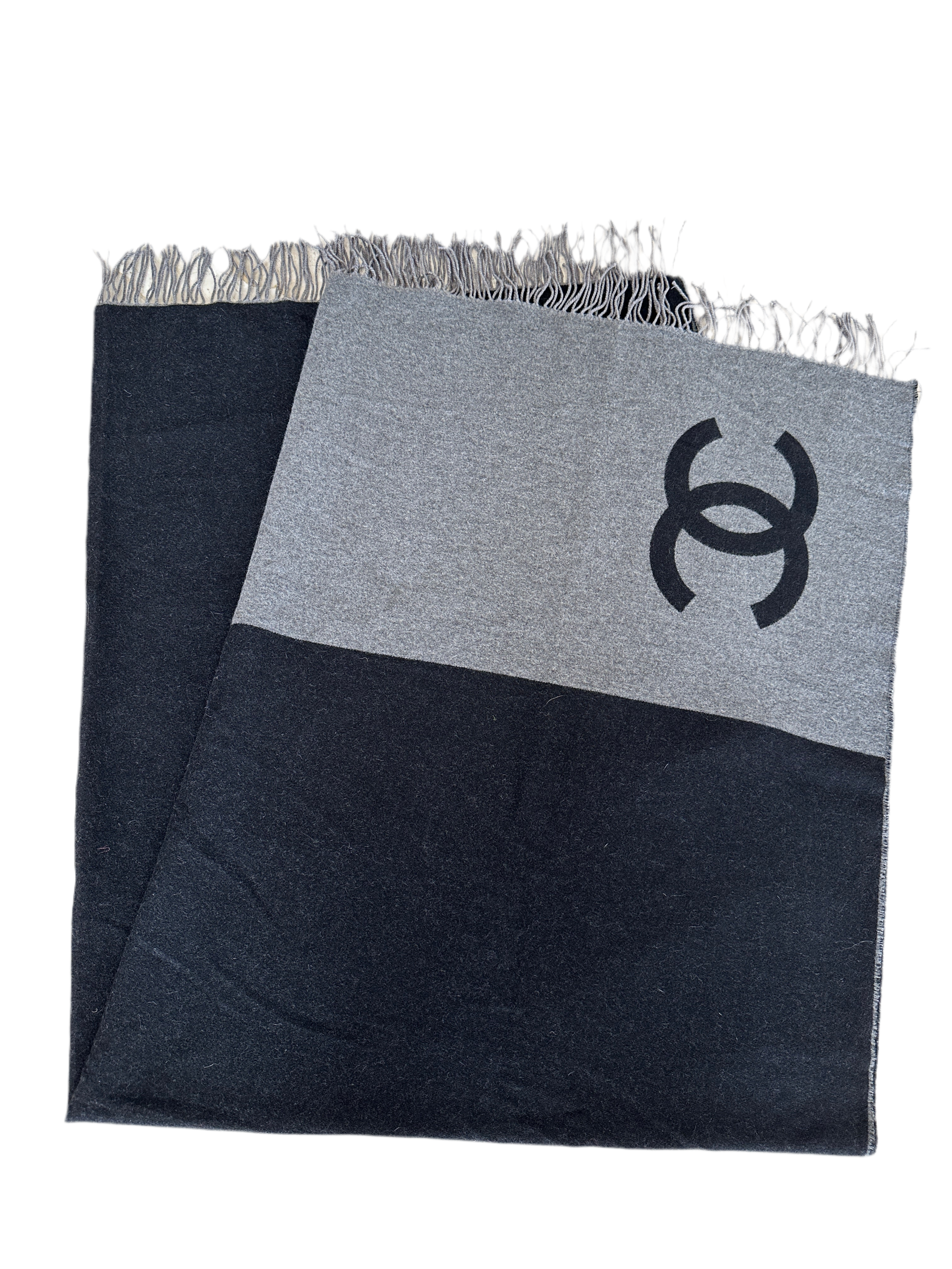 Chanel wool and cashmere blanket 200x150