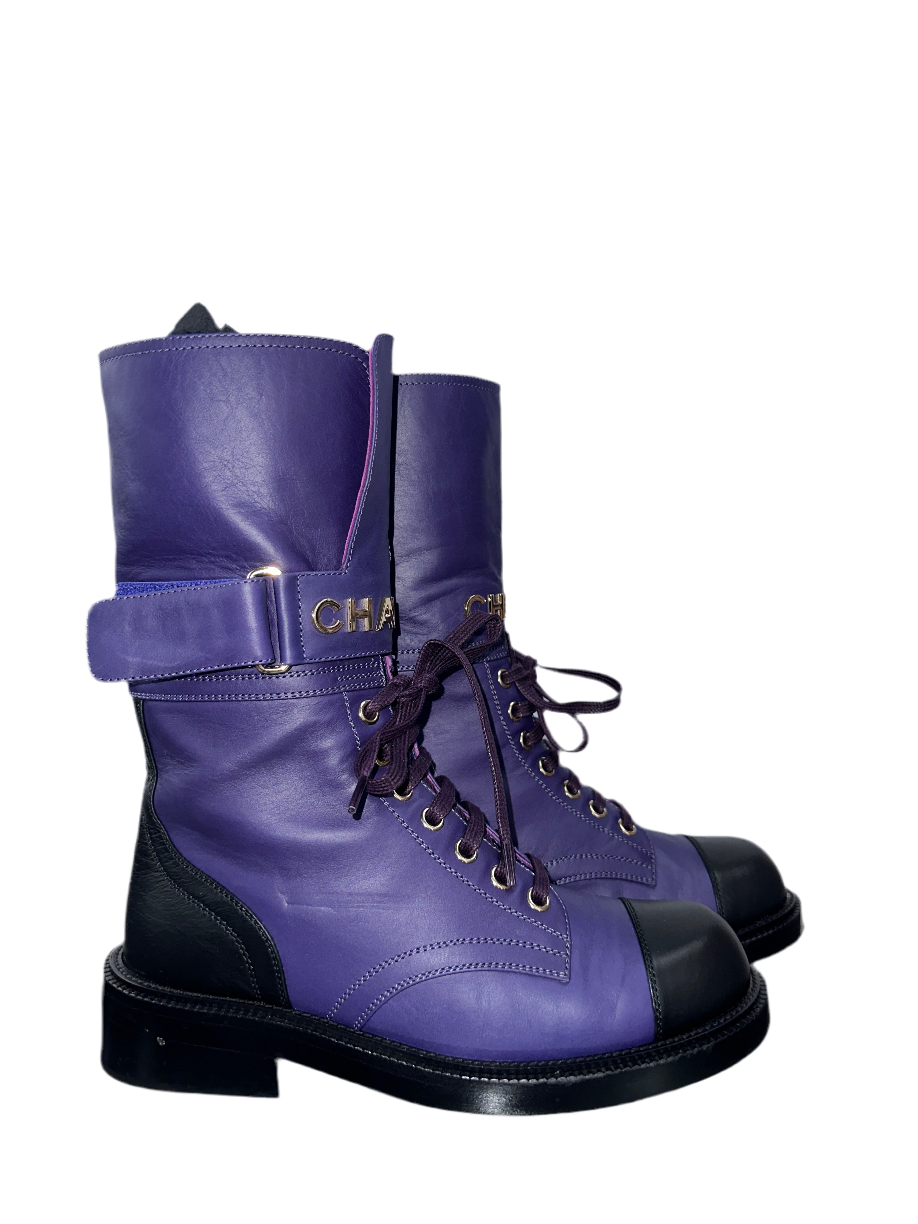 Chanel Fall winter 2022/2023 purple lace up boots - size 36.5