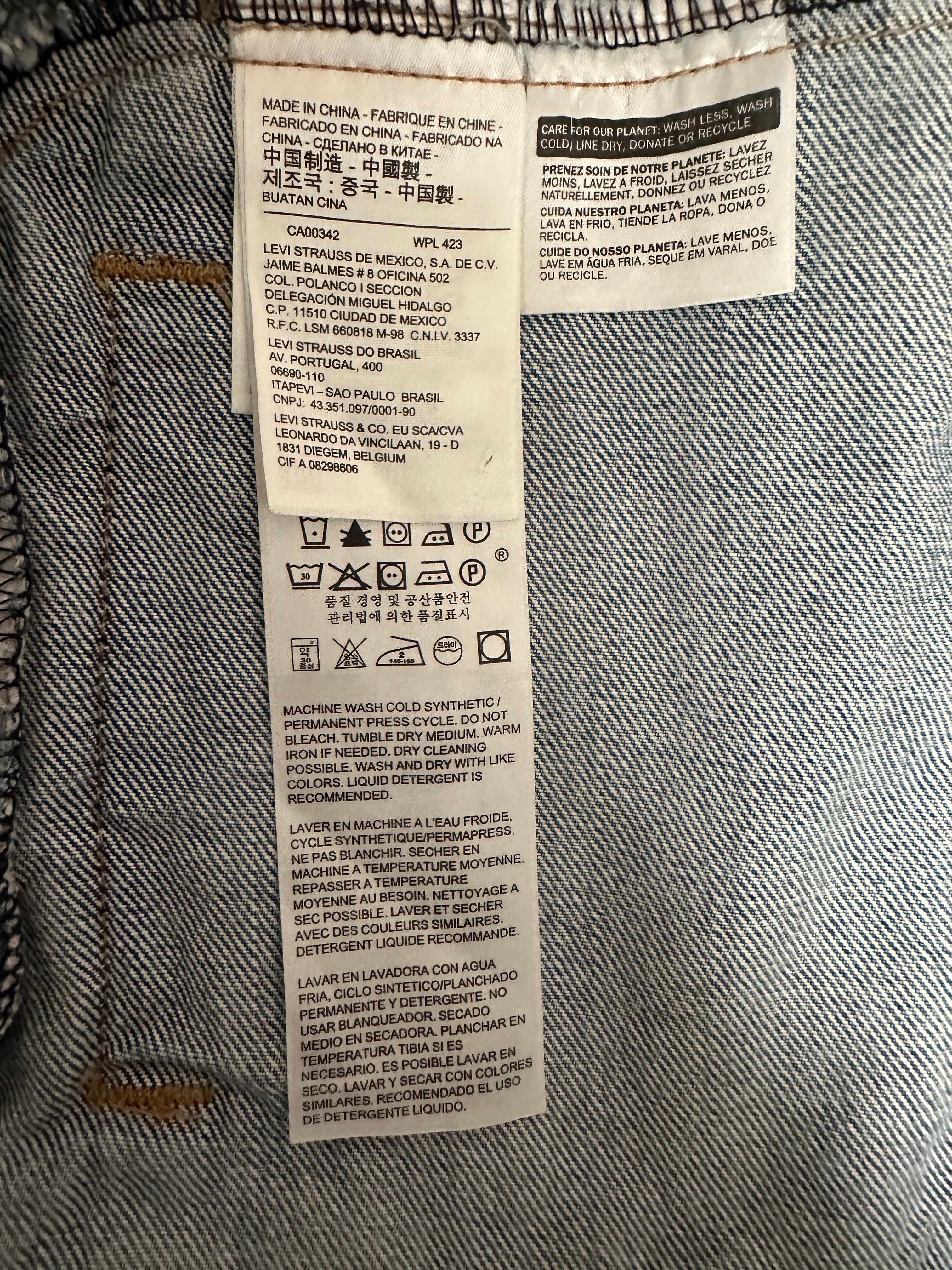 Levi's premium logotape denim jacket - size S