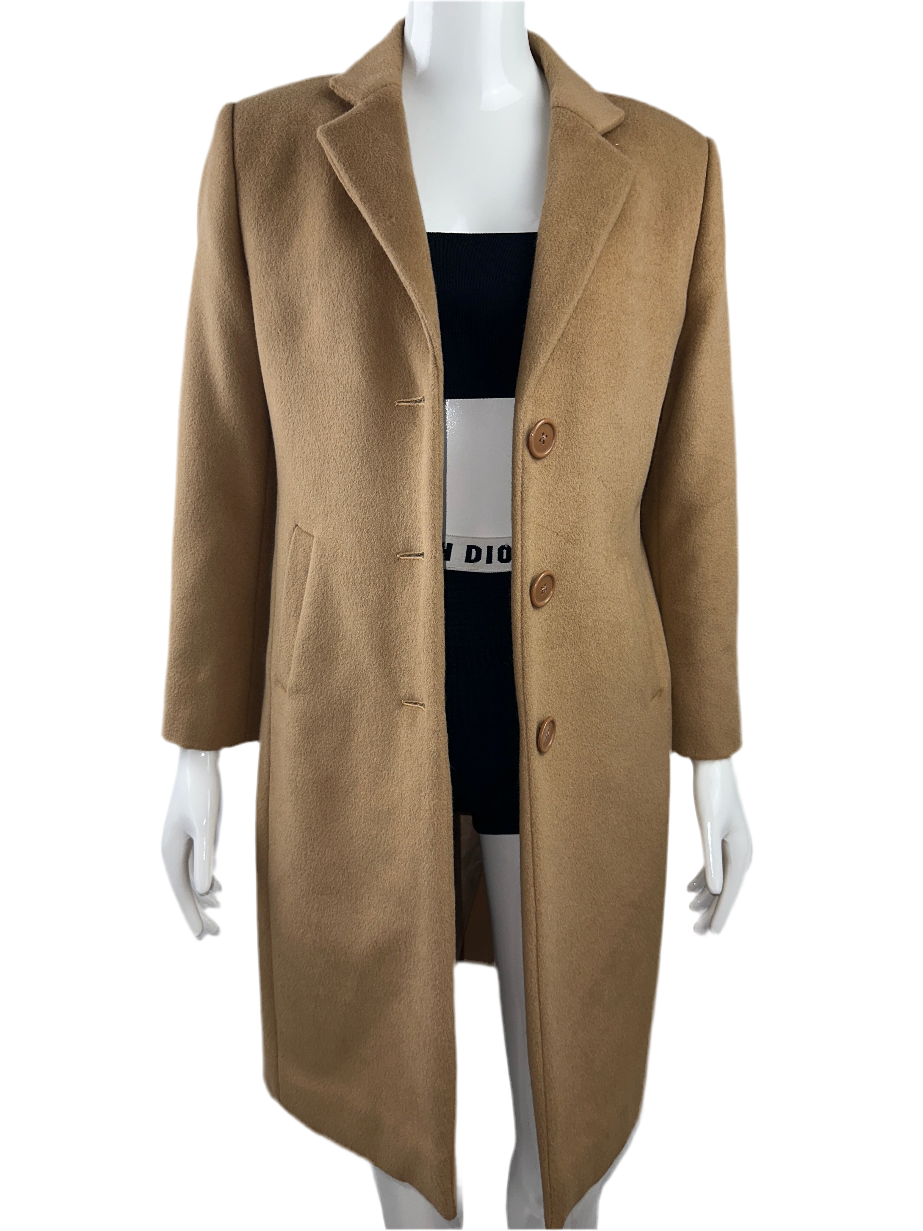 Made to measure light brown long coat with 3 buttons and side pockets - size 36
