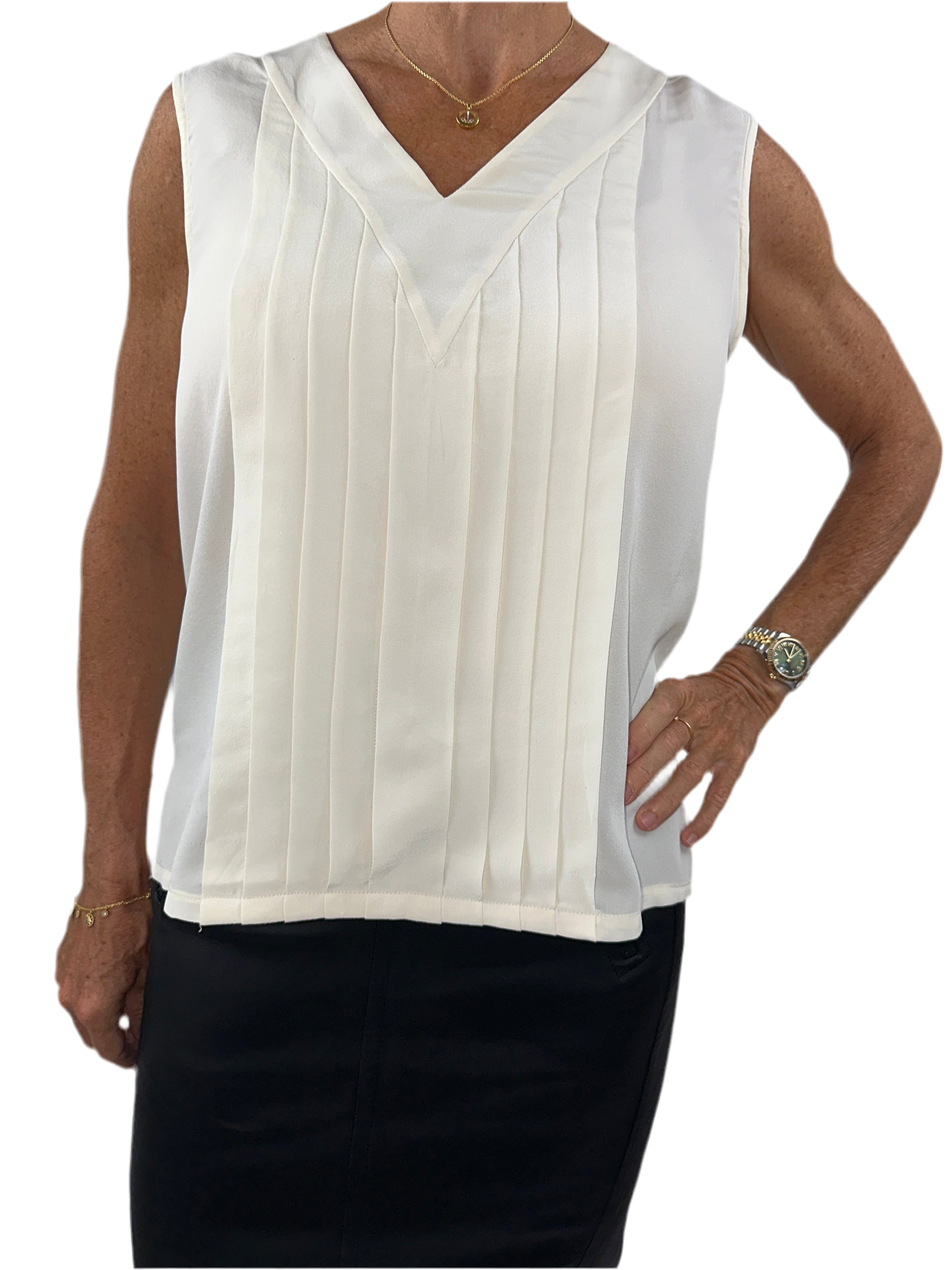 Chanel white V-neck top - size 36