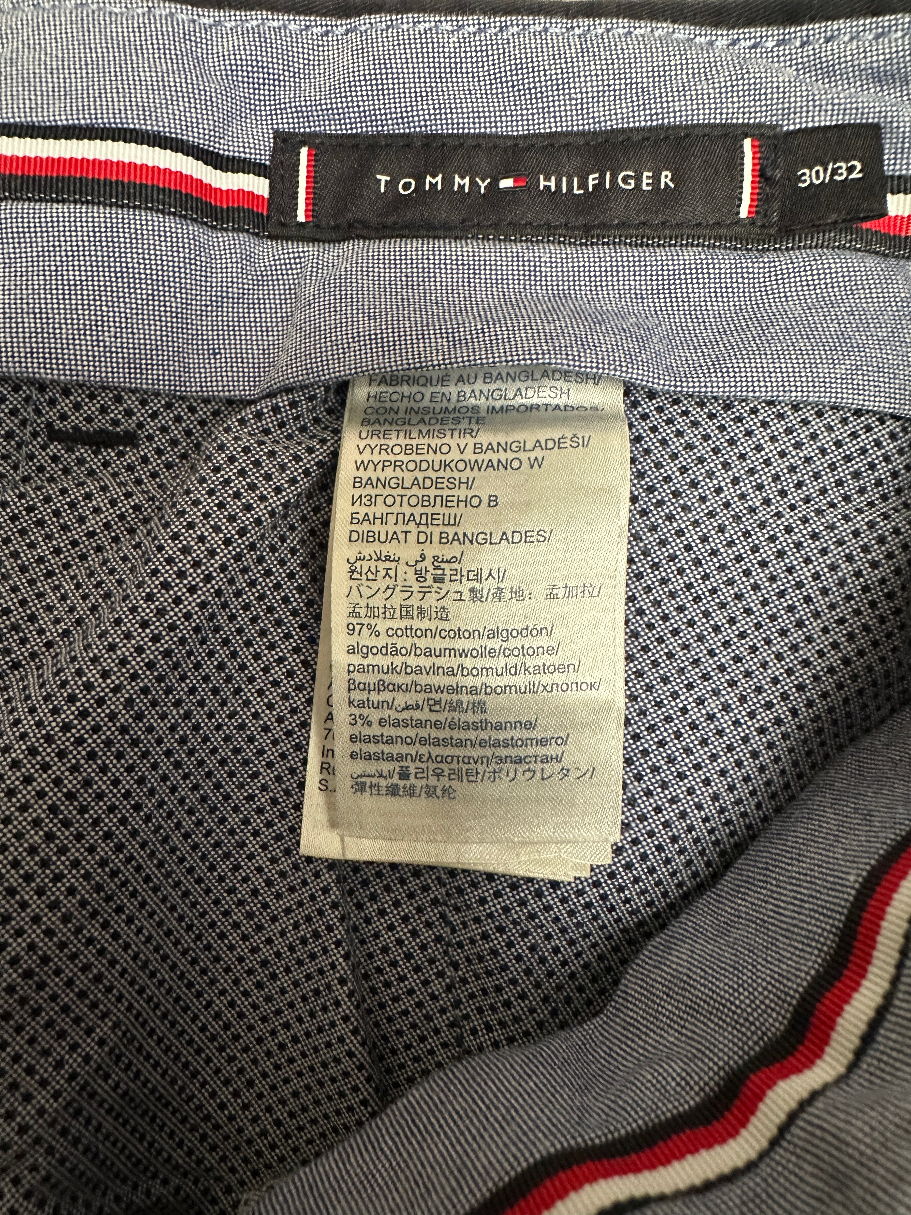 Tommy Hilfiger classic navy chino pants - size 30/32