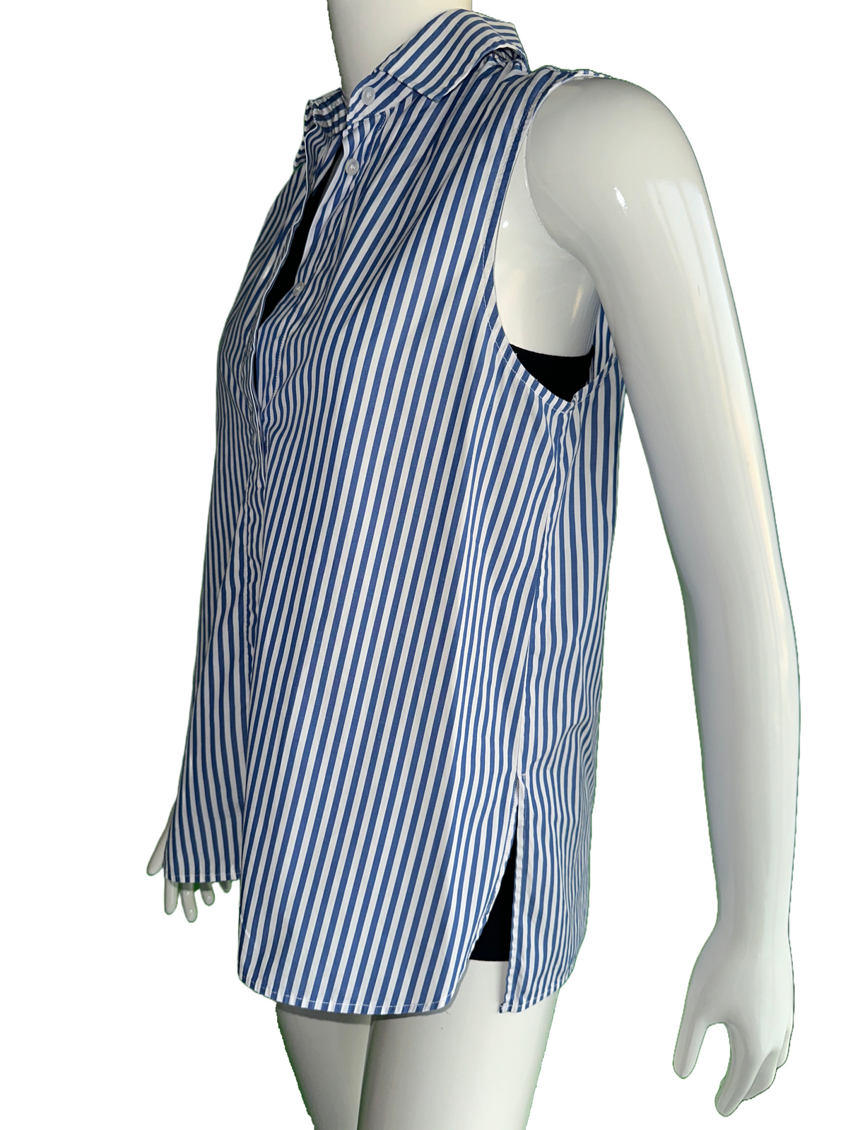 Weekend by Max Mara white and blue striped blouse - size 36