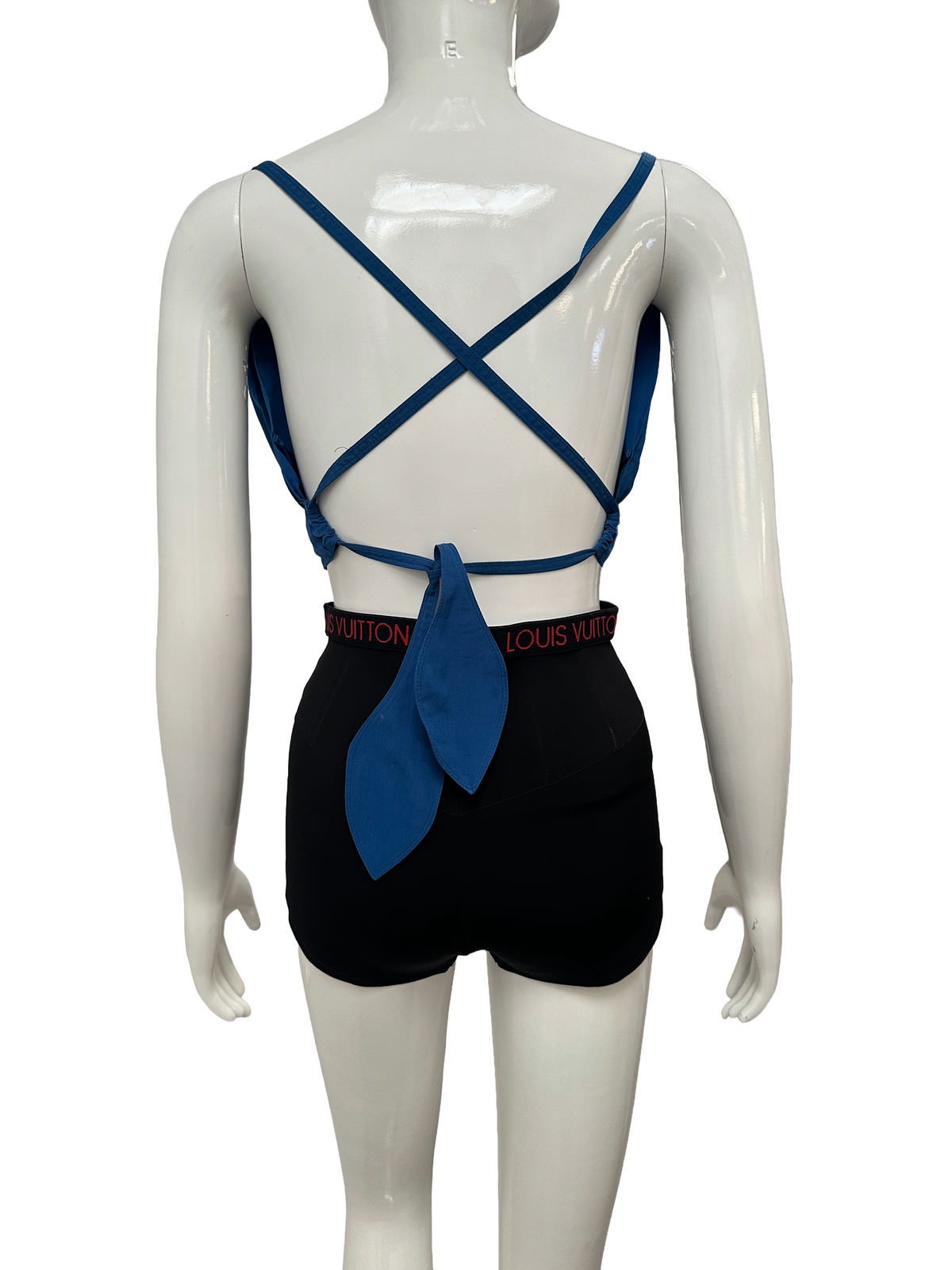 Yves Saint Laurent blue croc top - size 36