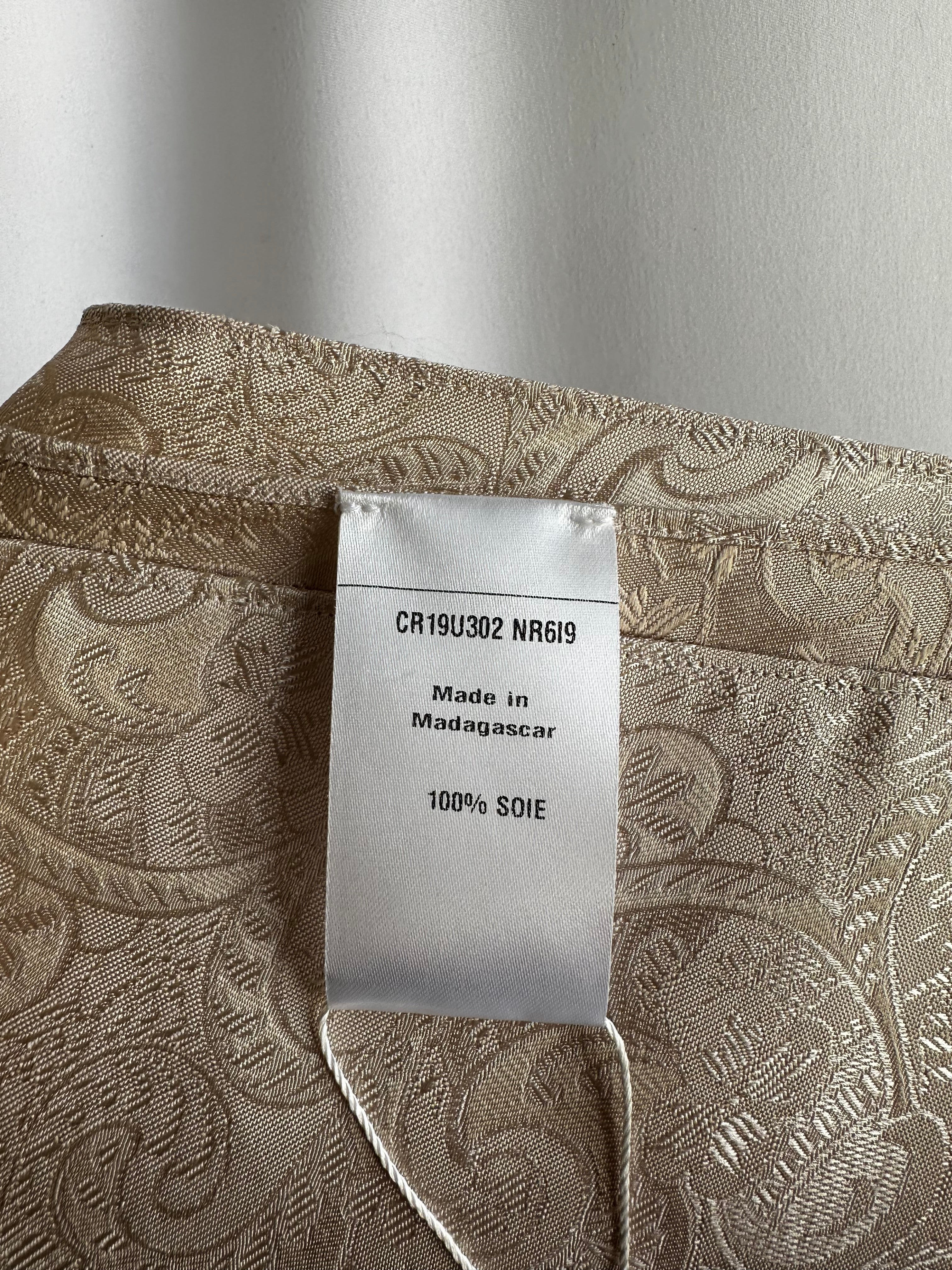 Made to measure gold scarve