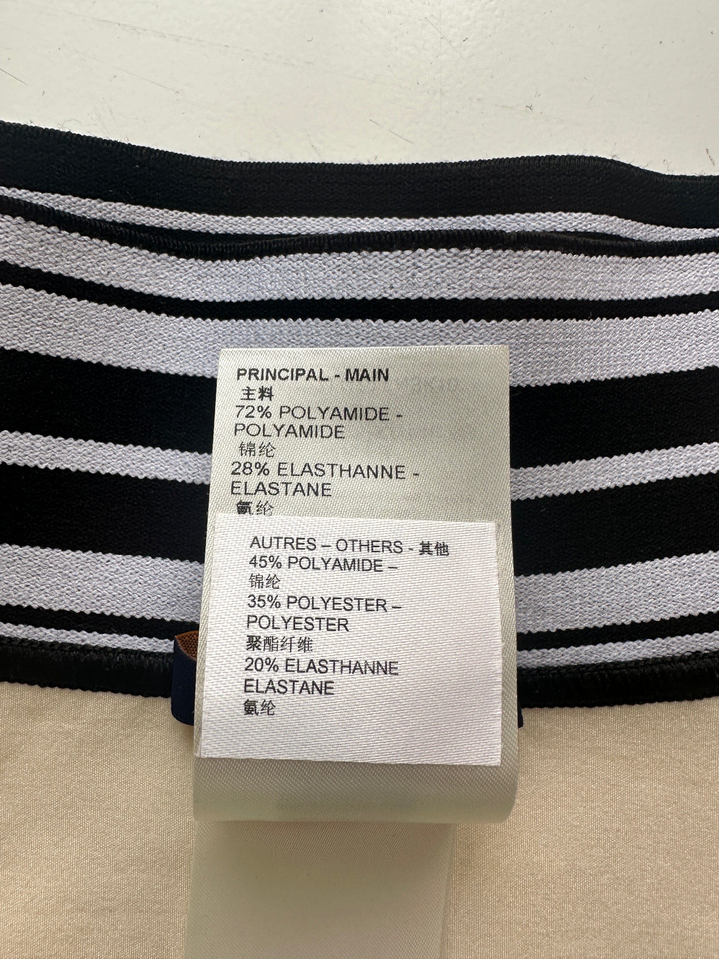Louis Vuitton cream skirt with black and white elastic waistband - size 36