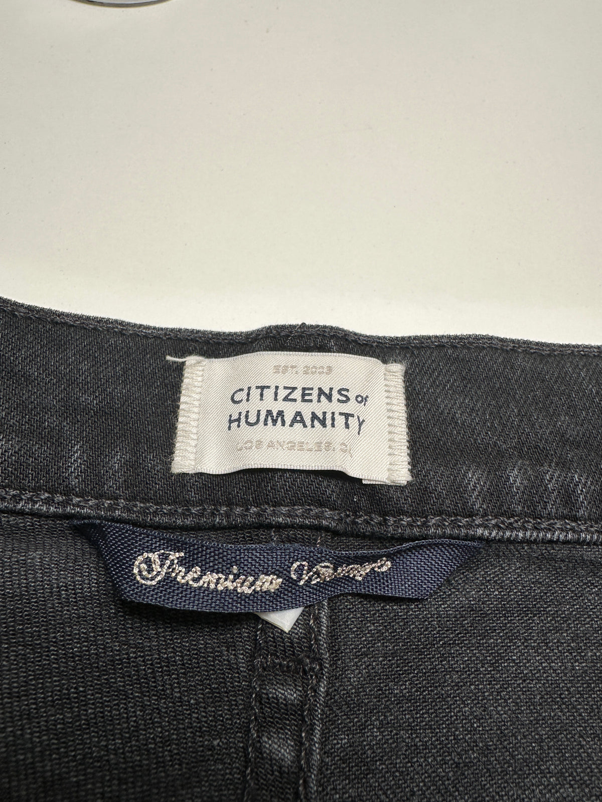Citizens of Humanity black Daphne crop - size 27